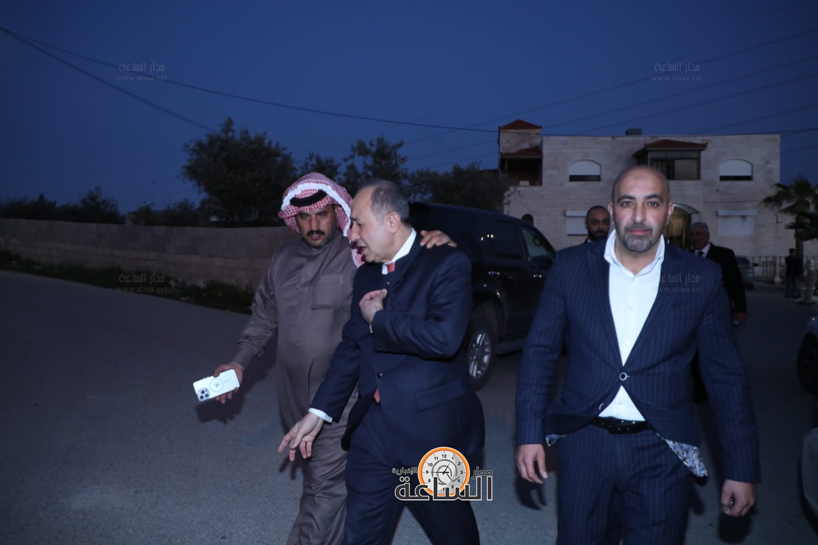 Madar Al-Saa Images 0.409345584076362