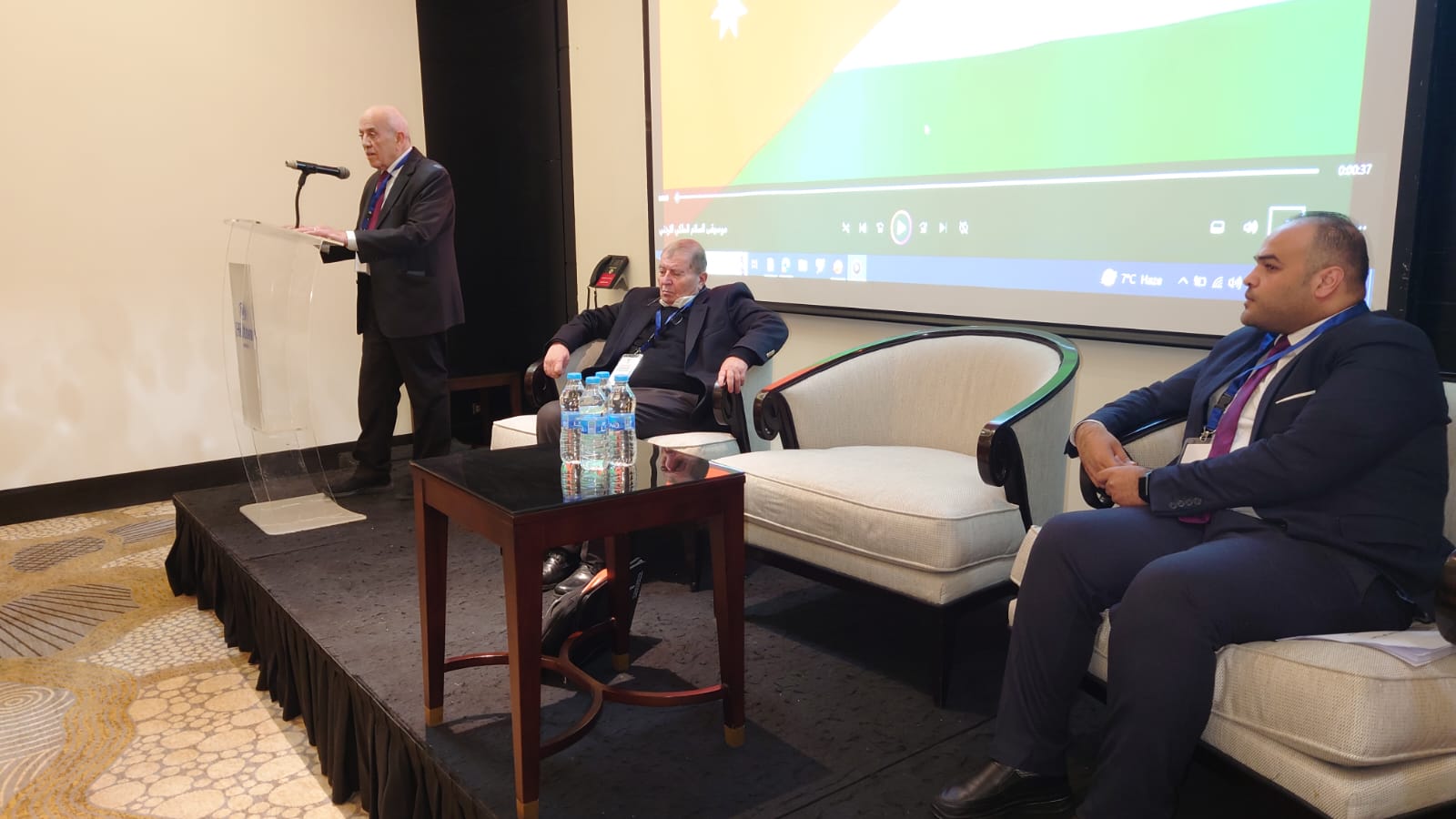 Madar Al-Saa Images 0.7146287650282841