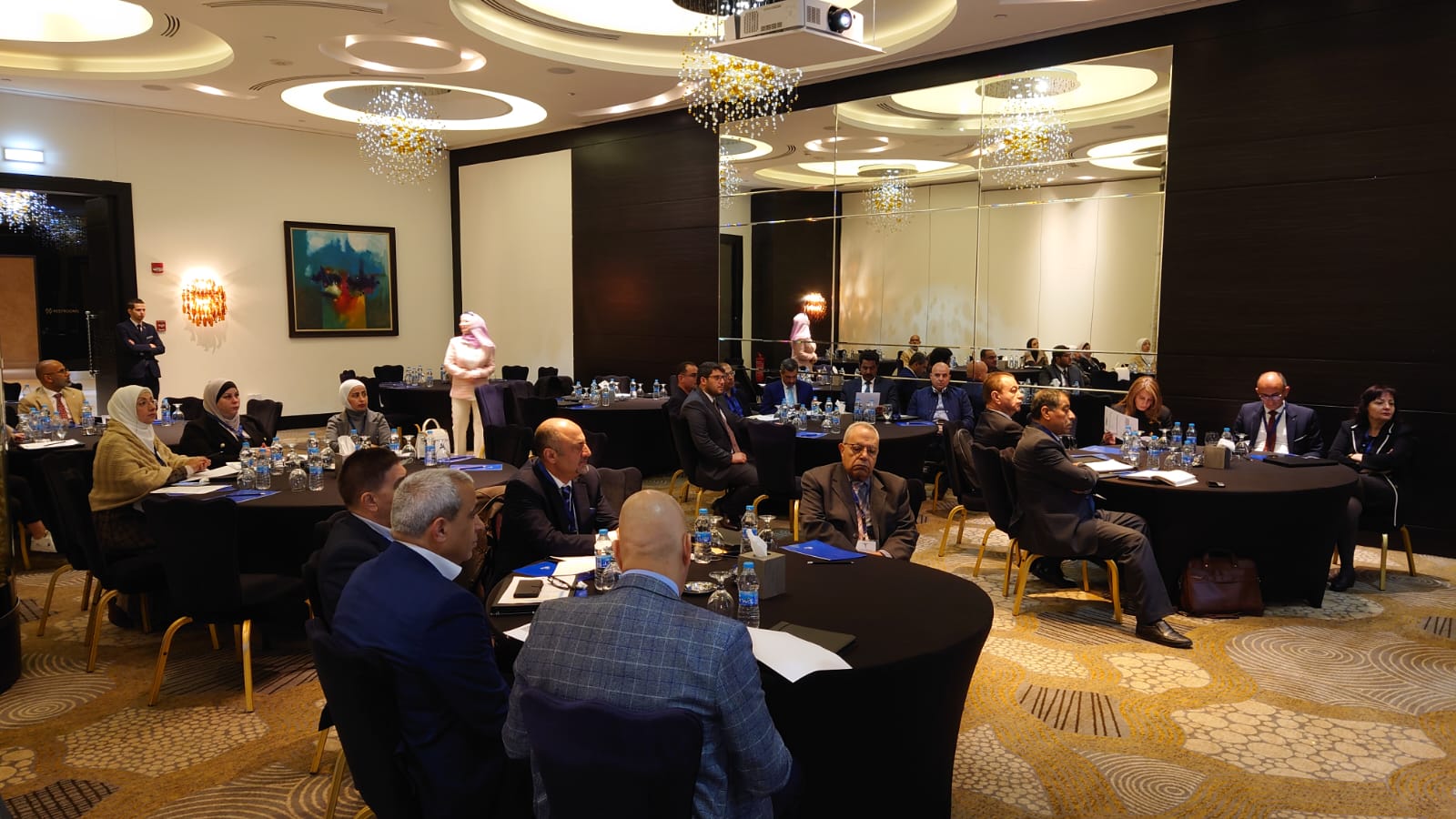 Madar Al-Saa Images 0.09237734551580123