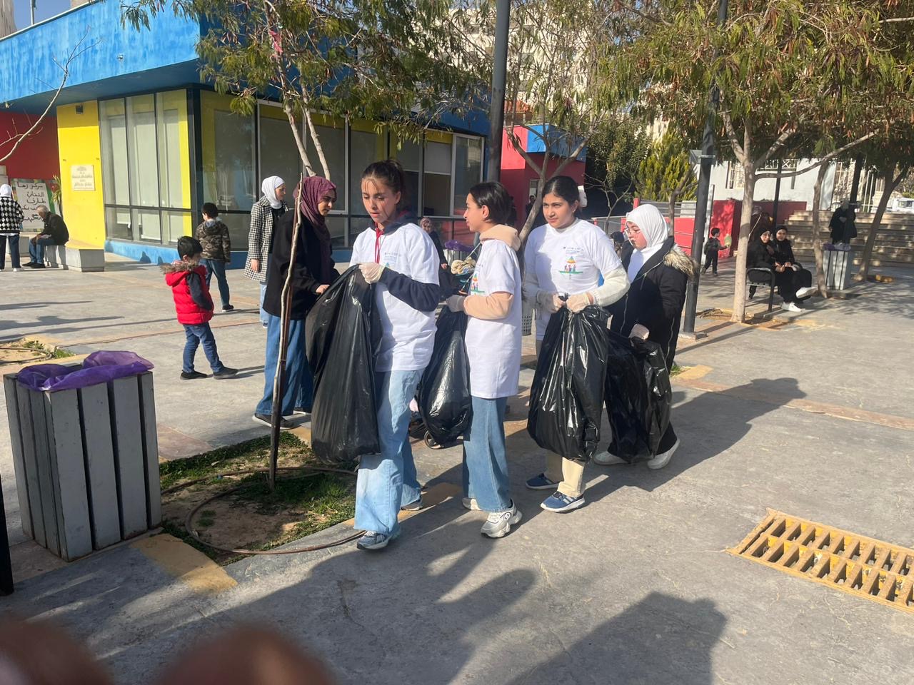 Madar Al-Saa Images 0.6885063916998351