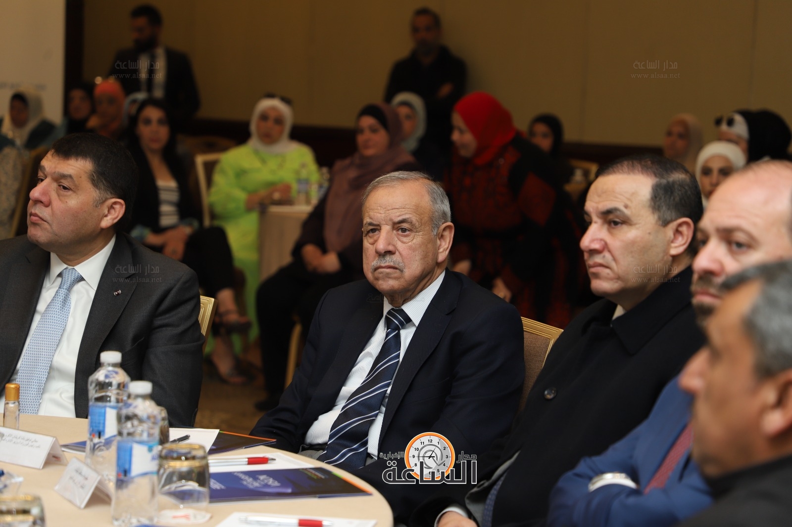 Madar Al-Saa Images 0.028823838320308992