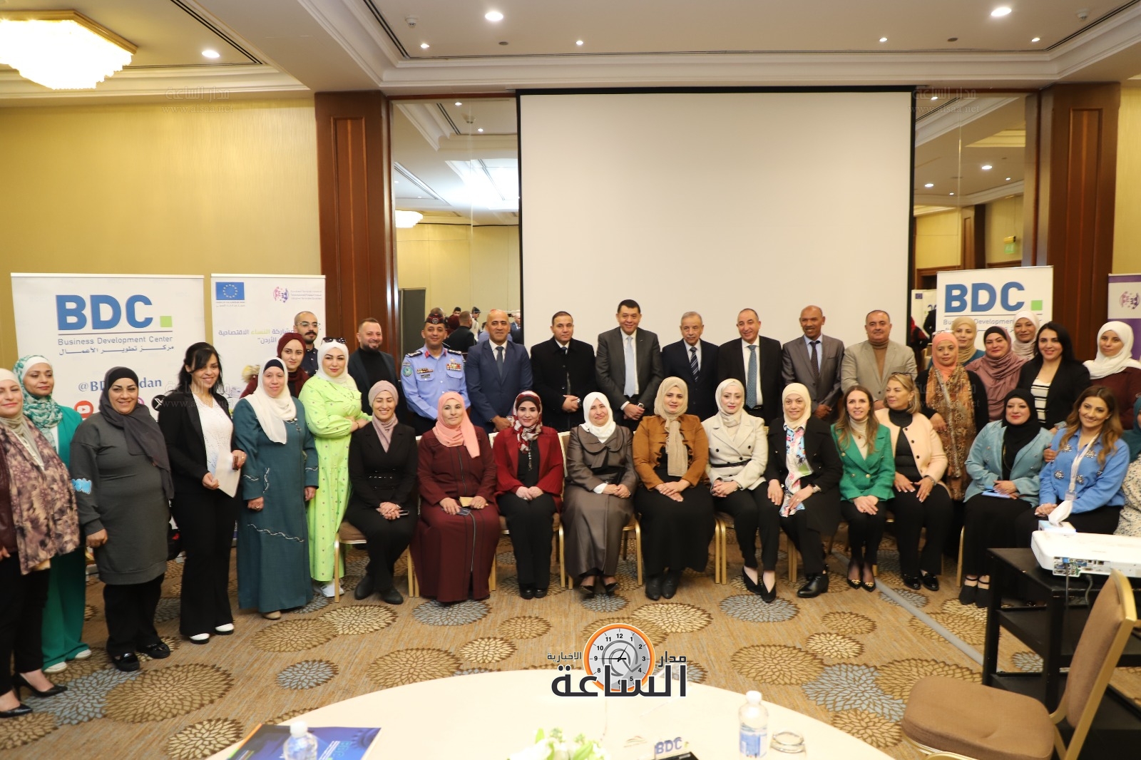 Madar Al-Saa Images 0.747168916449169