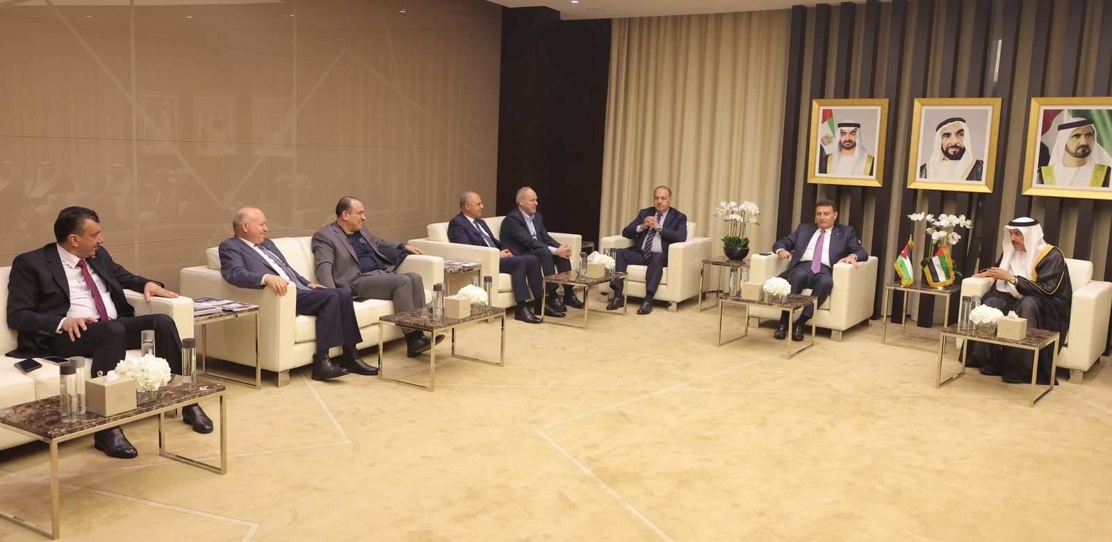 Madar Al-Saa Images 0.7917629542682068