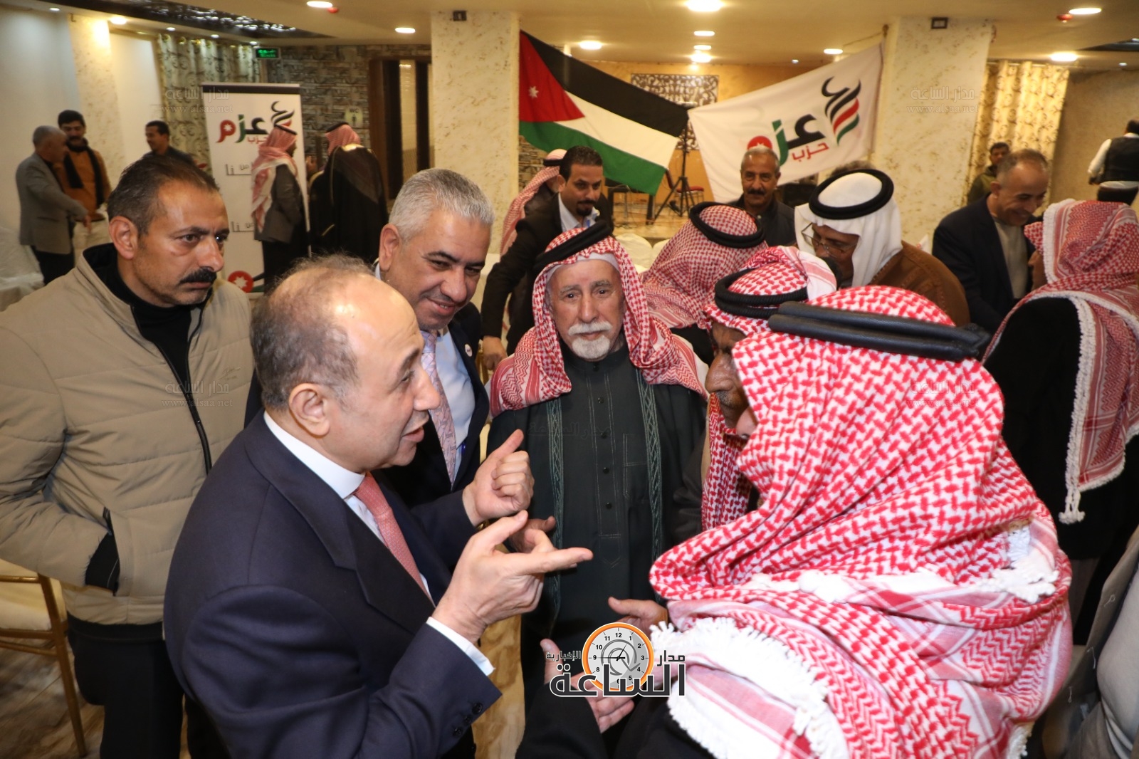 Madar Al-Saa Images 0.3244692435978631