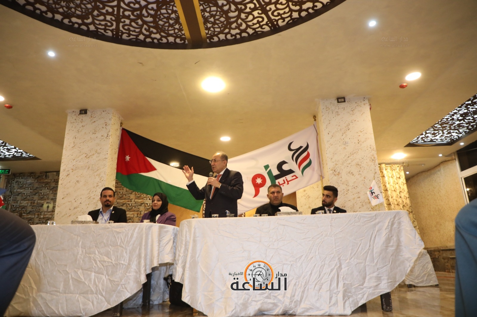 Madar Al-Saa Images 0.7649933119442505