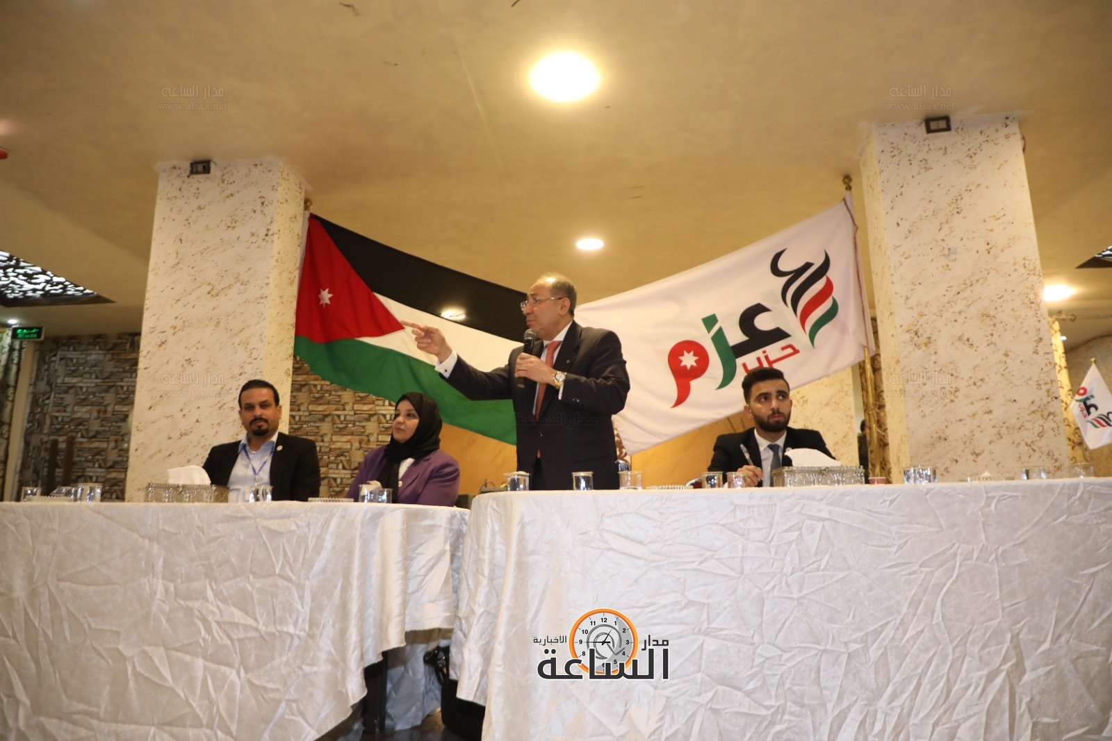 Madar Al-Saa Images 0.9404617153262147