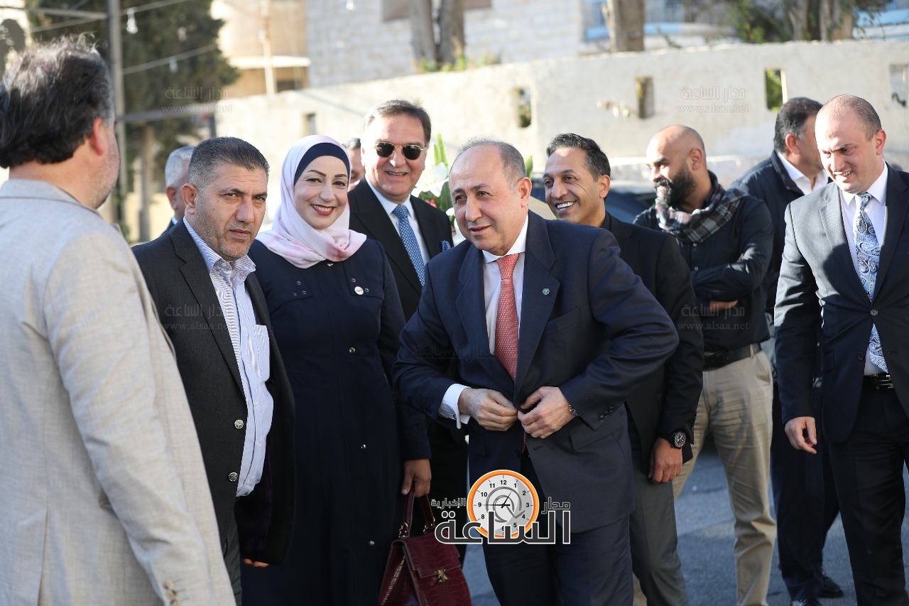 Madar Al-Saa Images 0.844391077752338