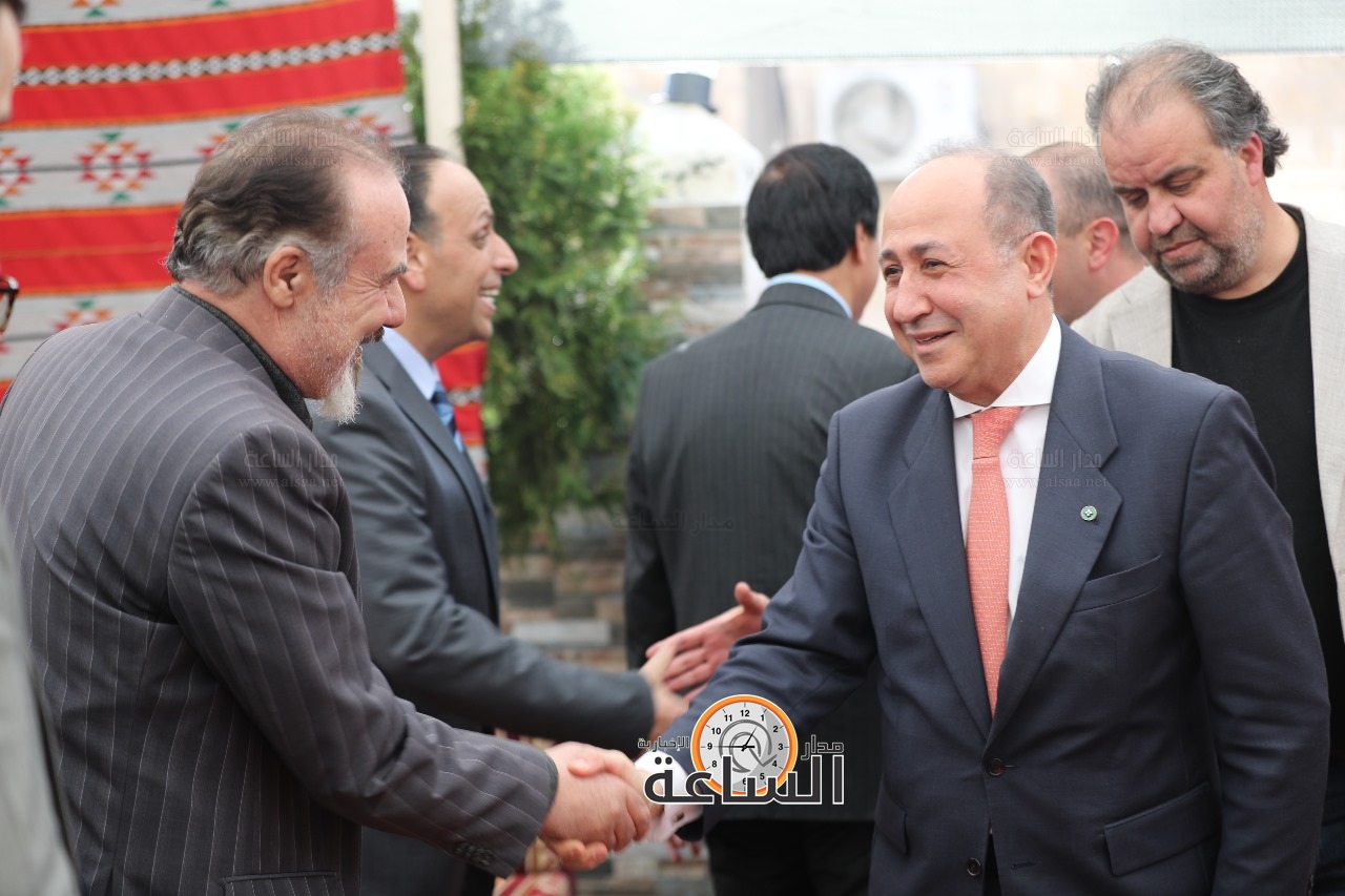 Madar Al-Saa Images 0.5374191729466069