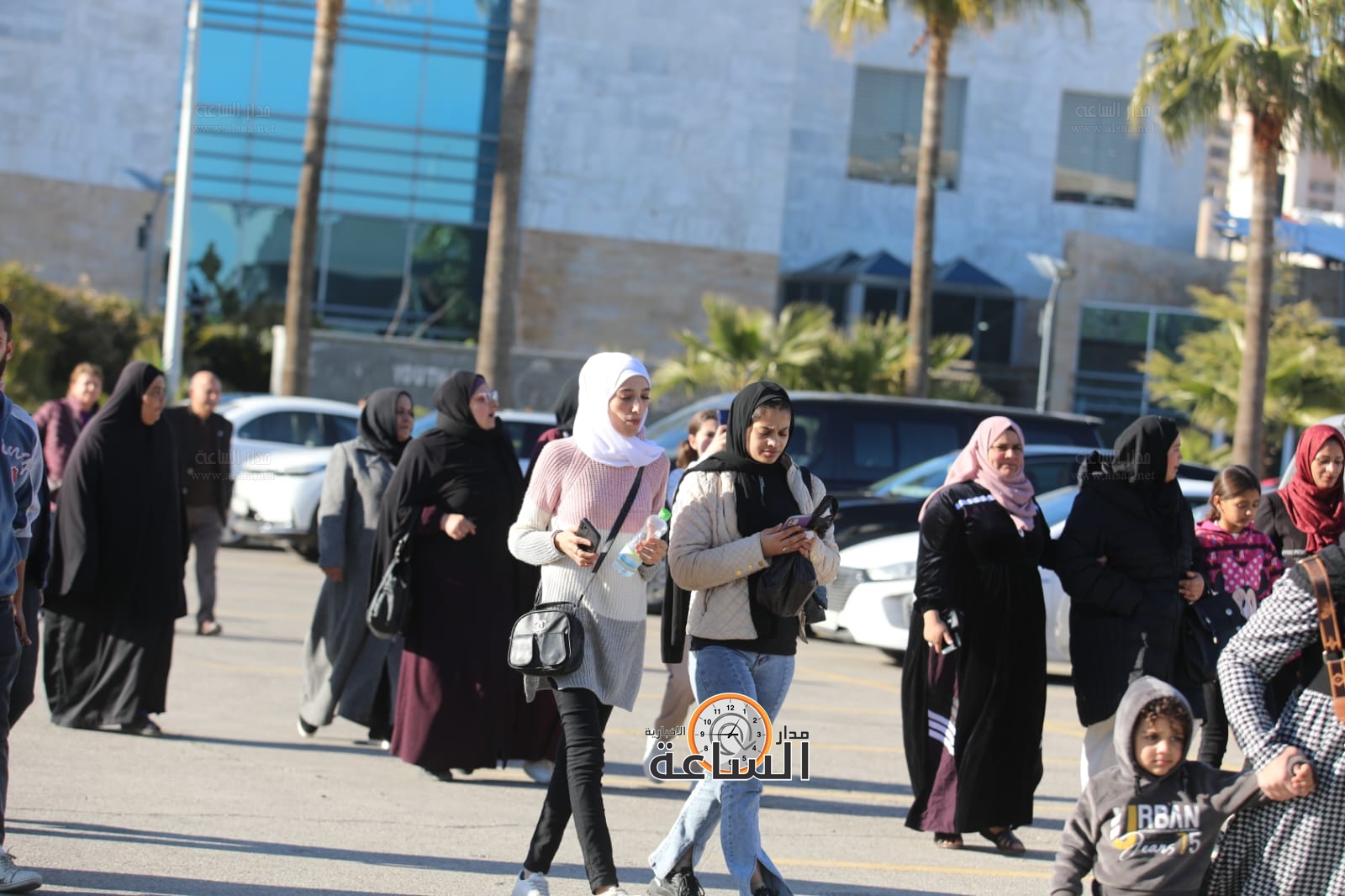 Madar Al-Saa Images 0.025440930619027968