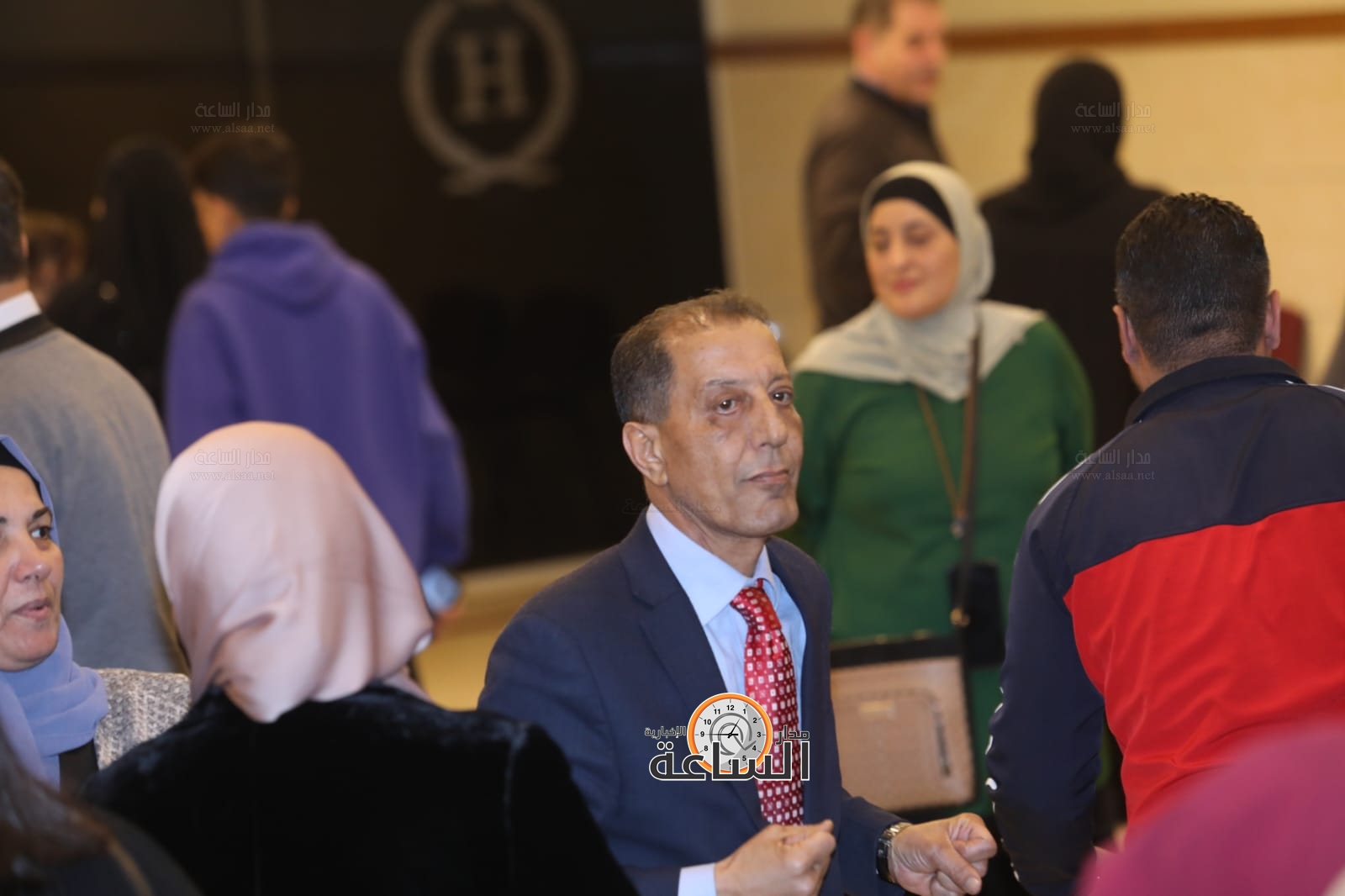 Madar Al-Saa Images 0.8010487808176123