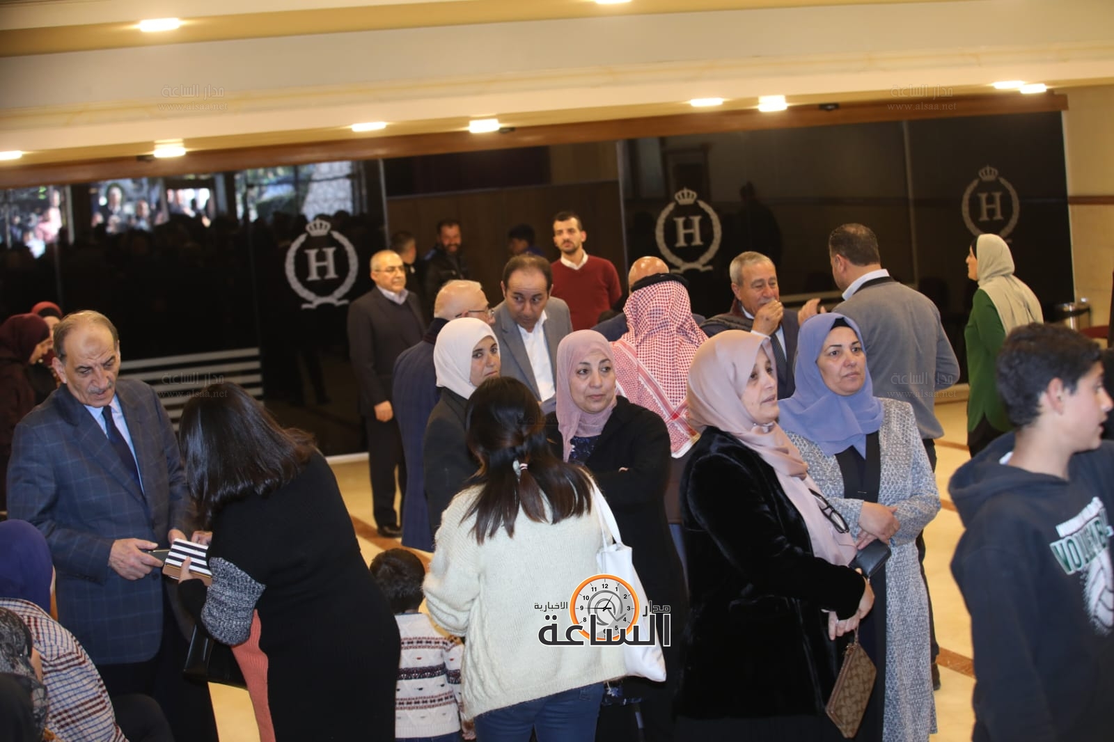 Madar Al-Saa Images 0.7435224860188487