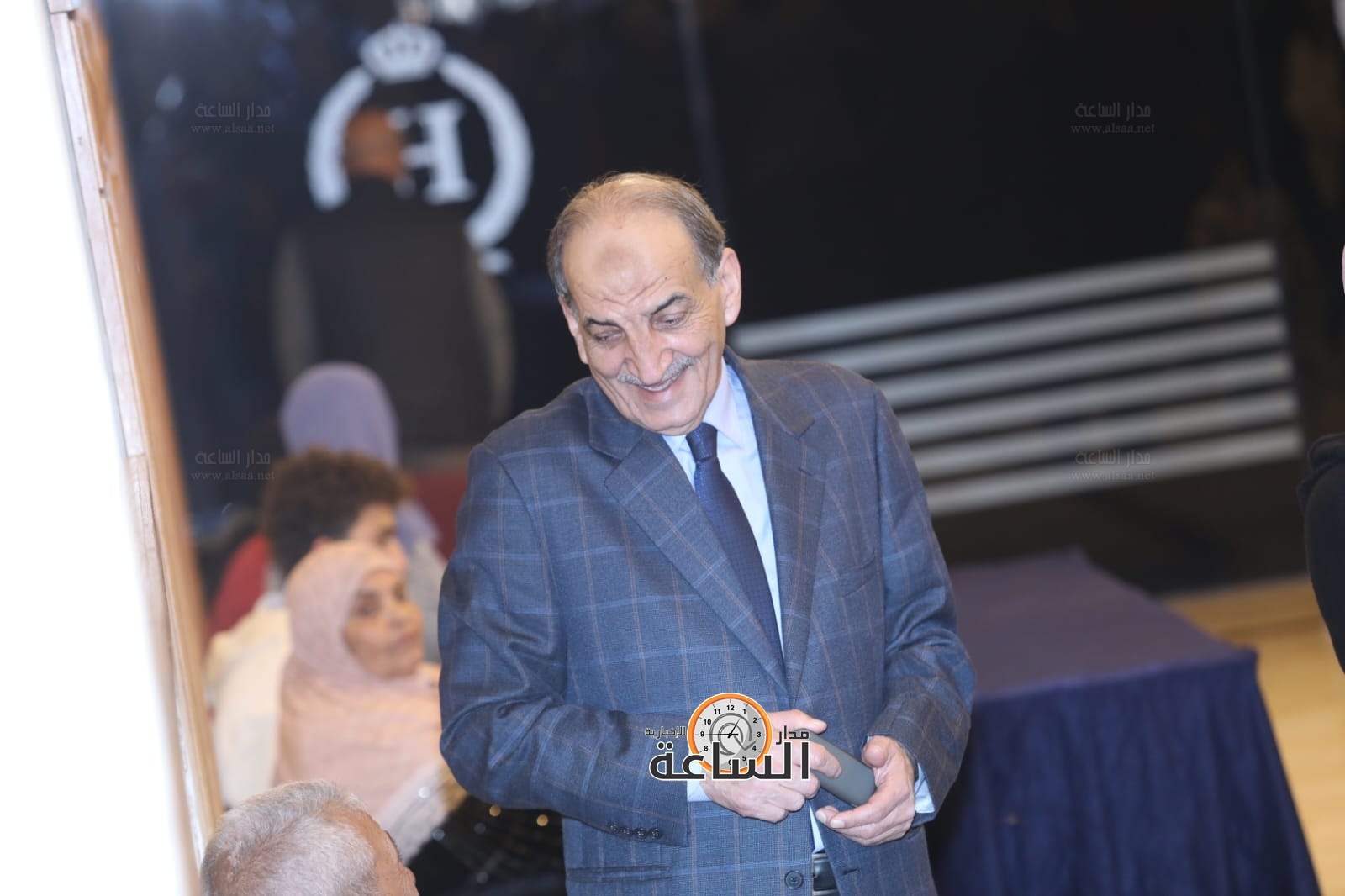 Madar Al-Saa Images 0.7681347257868272