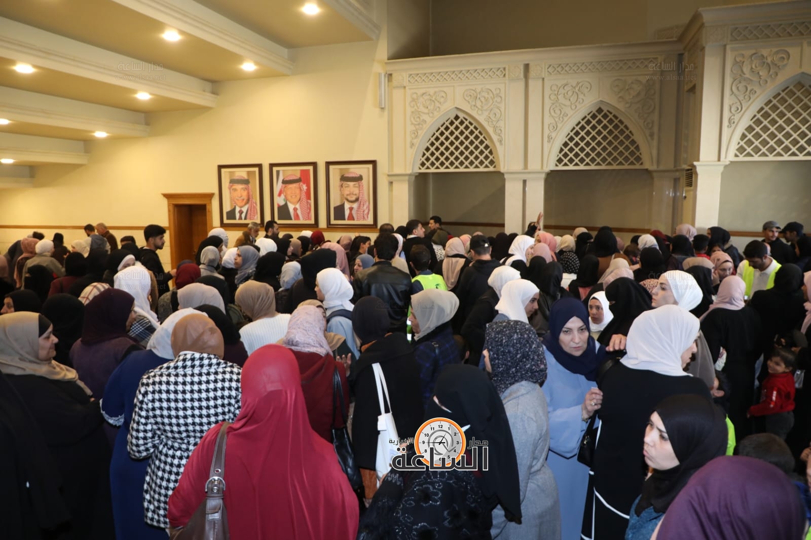 Madar Al-Saa Images 0.5625312113492449