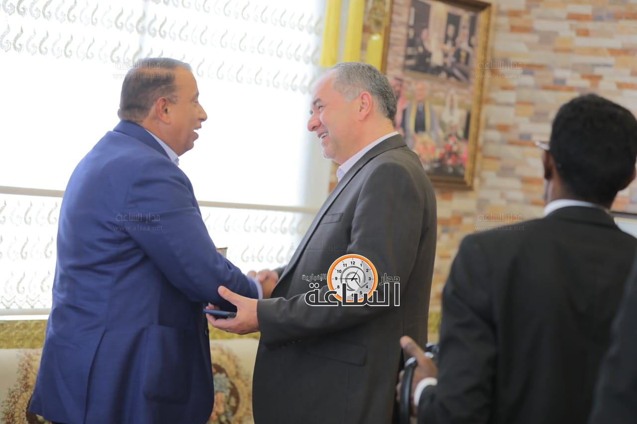 Madar Al-Saa Images 0.5707553297839649