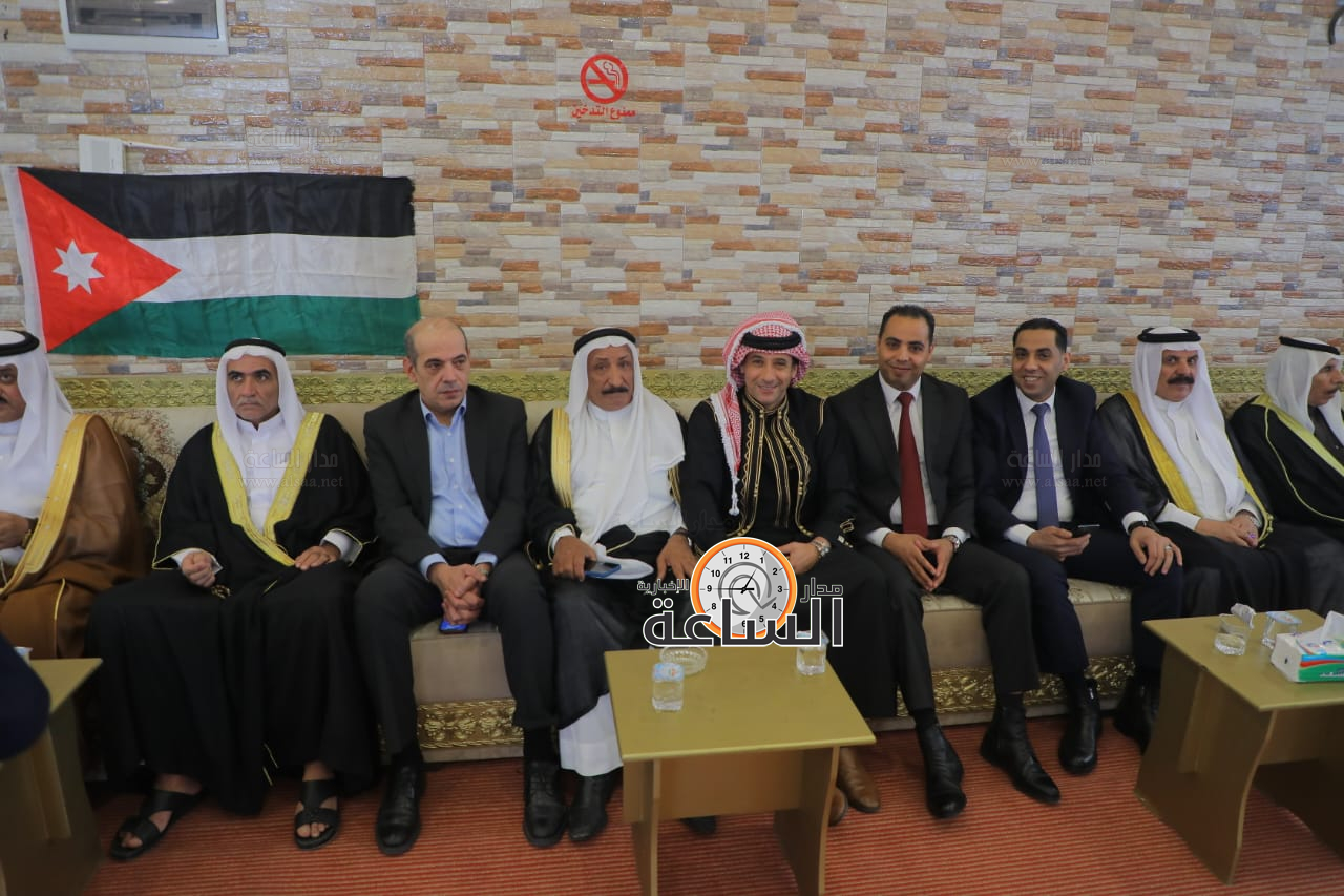 Madar Al-Saa Images 0.7405584543826775