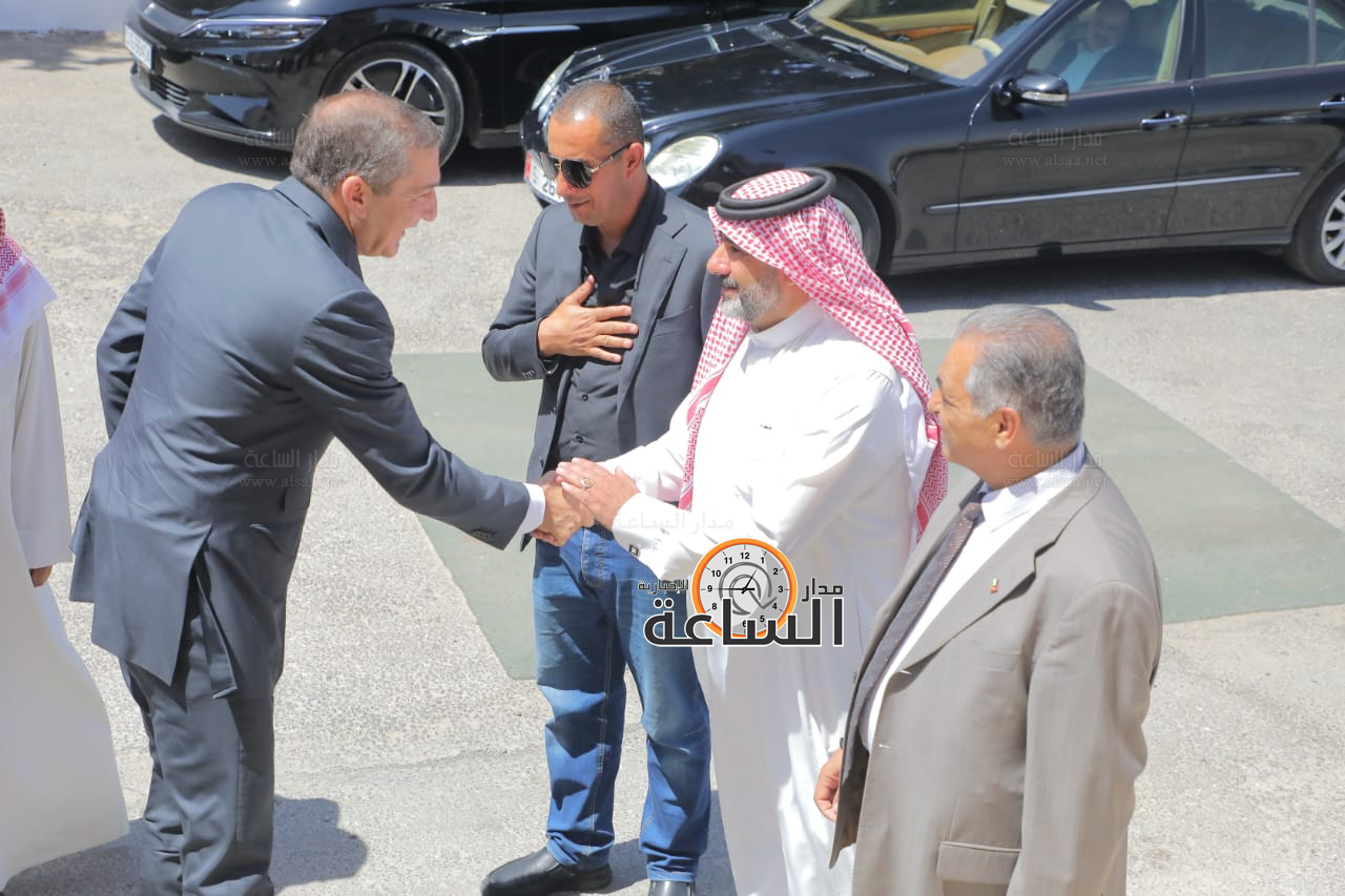 Madar Al-Saa Images 0.7872091183343888