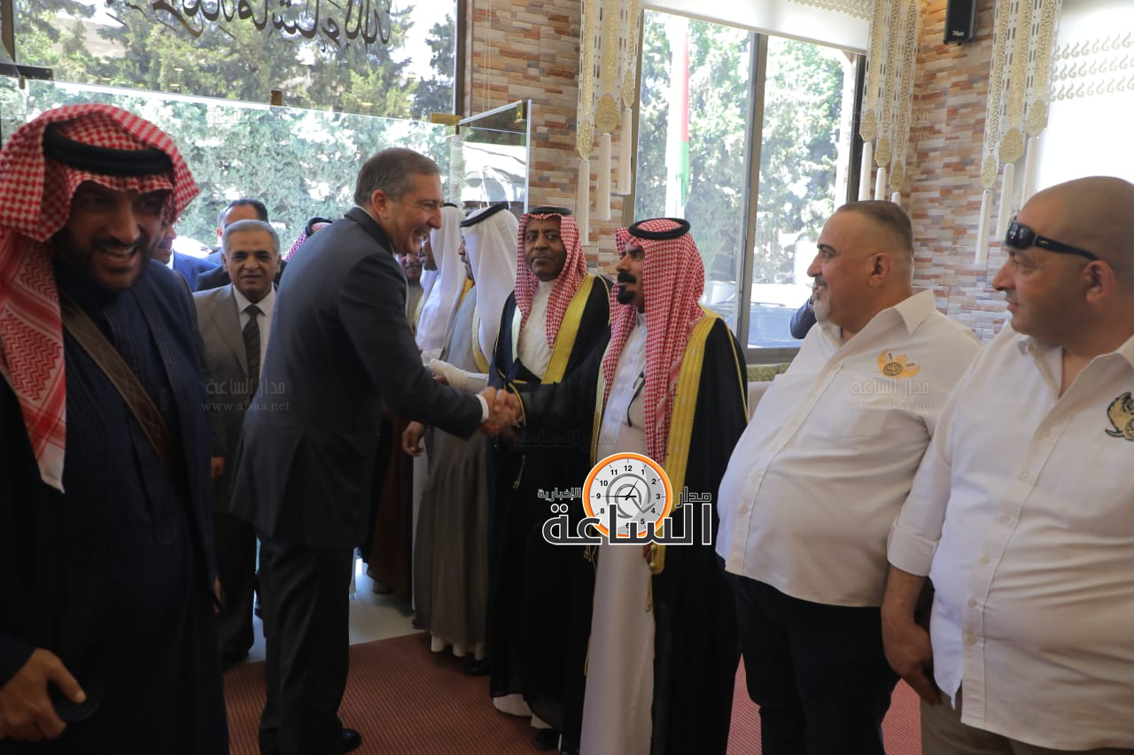 Madar Al-Saa Images 0.15918398886784257