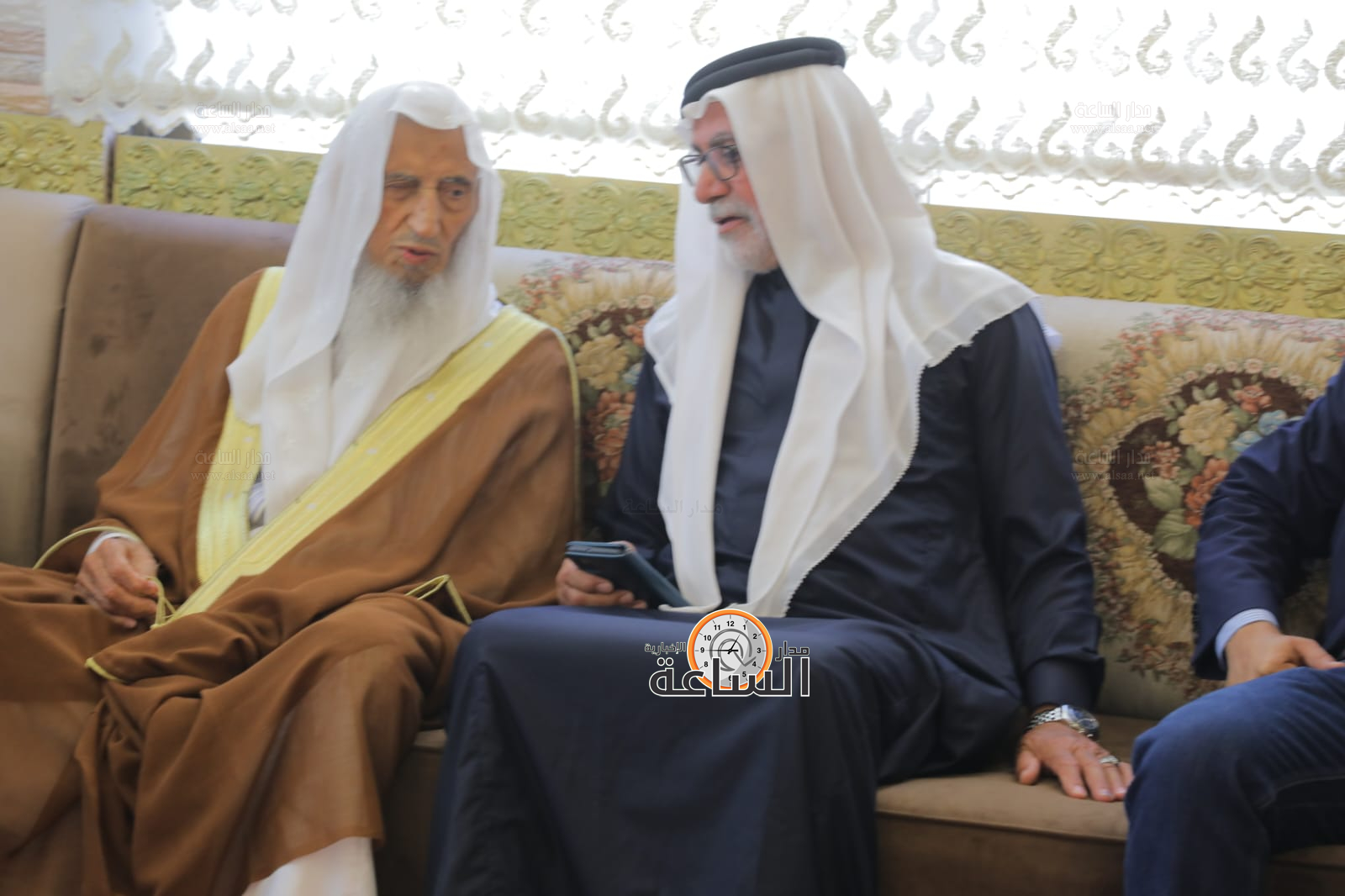 Madar Al-Saa Images 0.43170628375875175