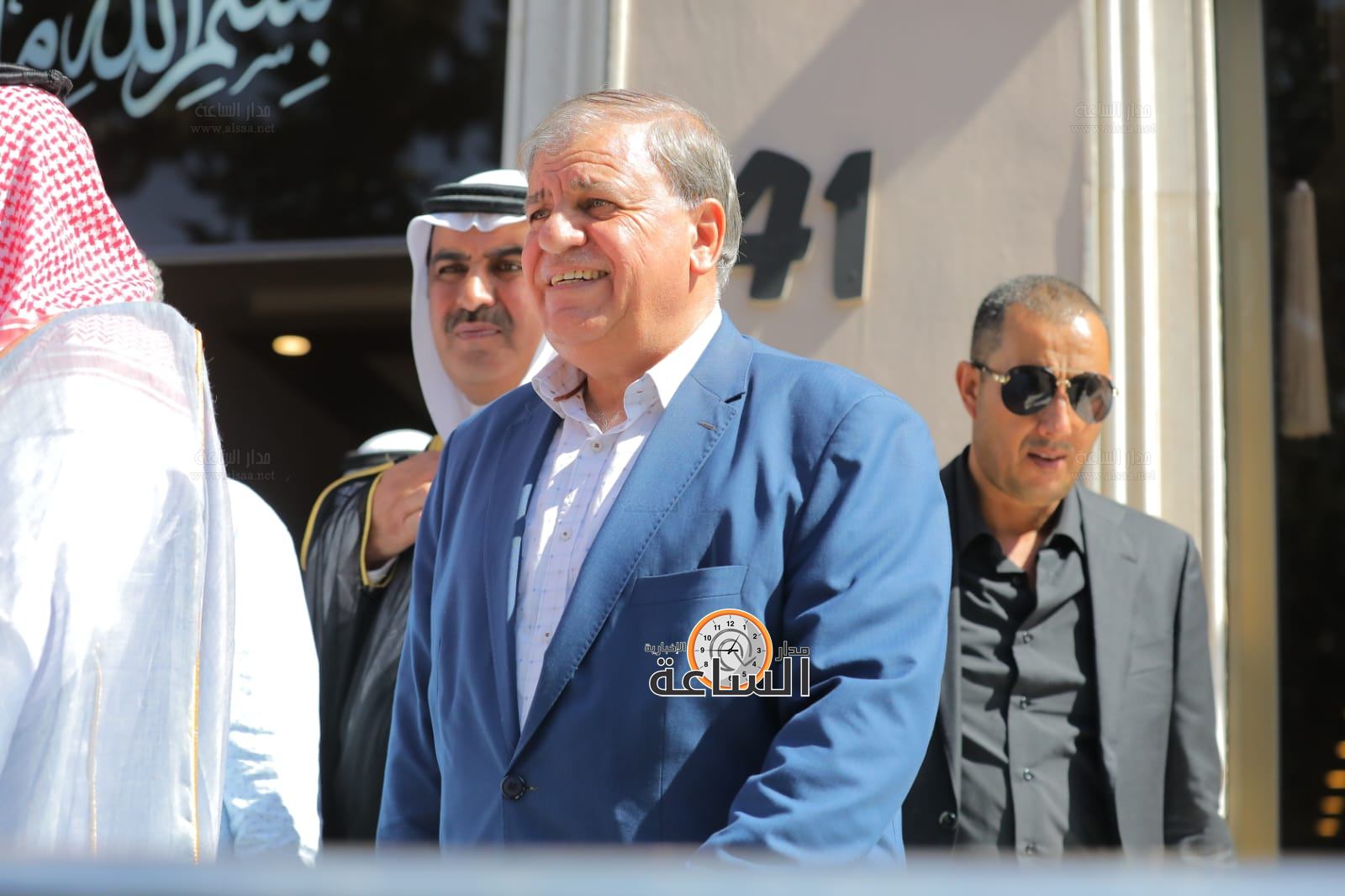 Madar Al-Saa Images 0.744703631463679