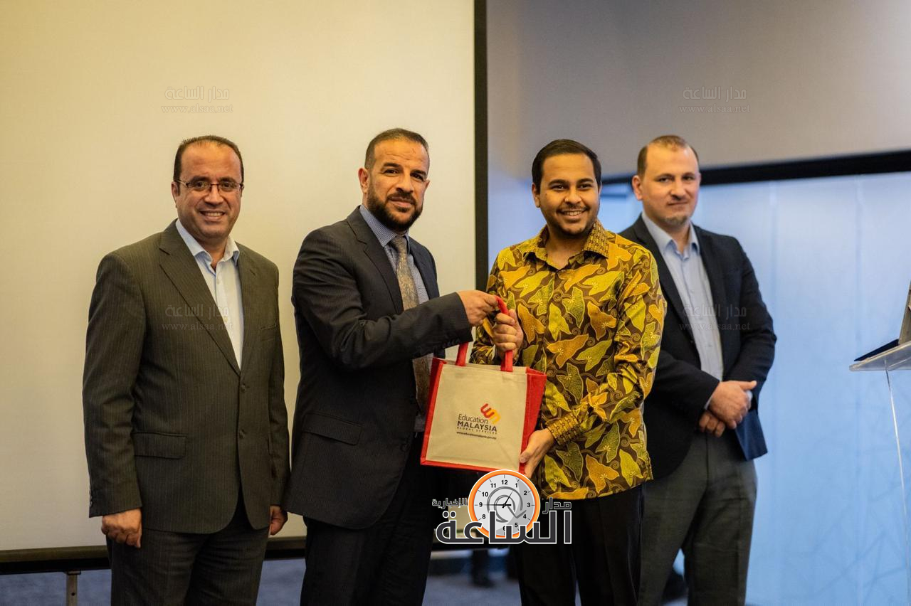 Madar Al-Saa Images 0.9929217625474707