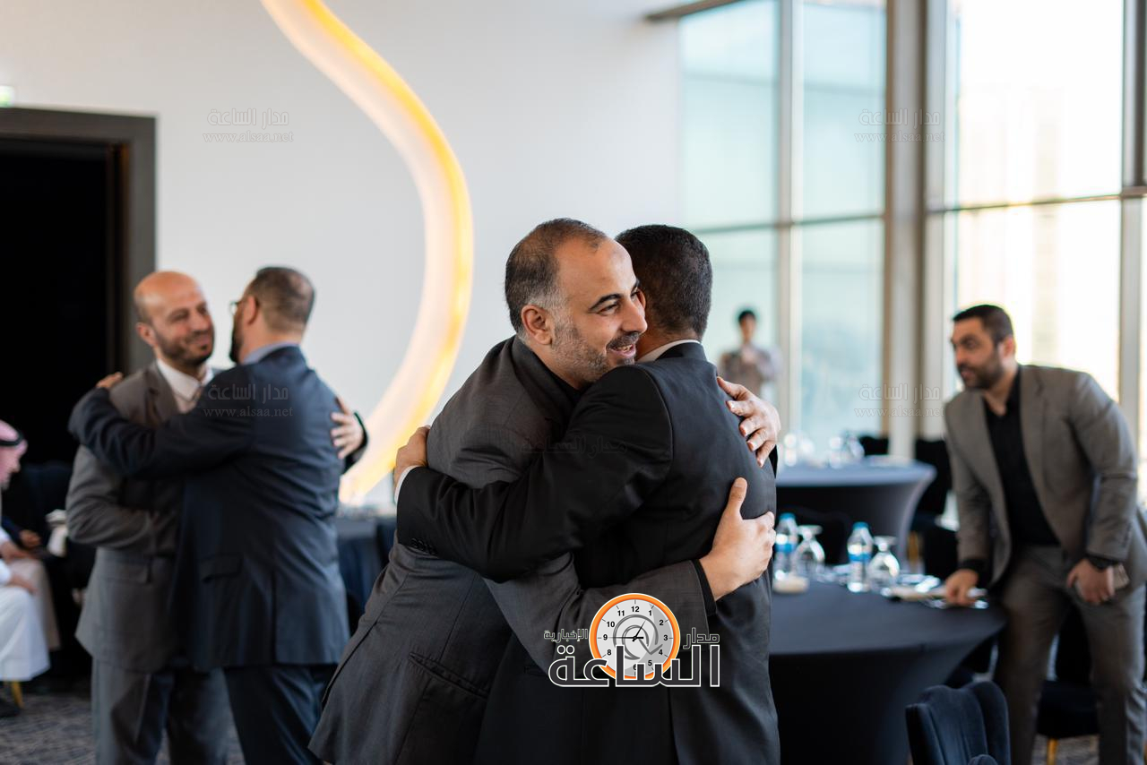 Madar Al-Saa Images 0.305083154974656