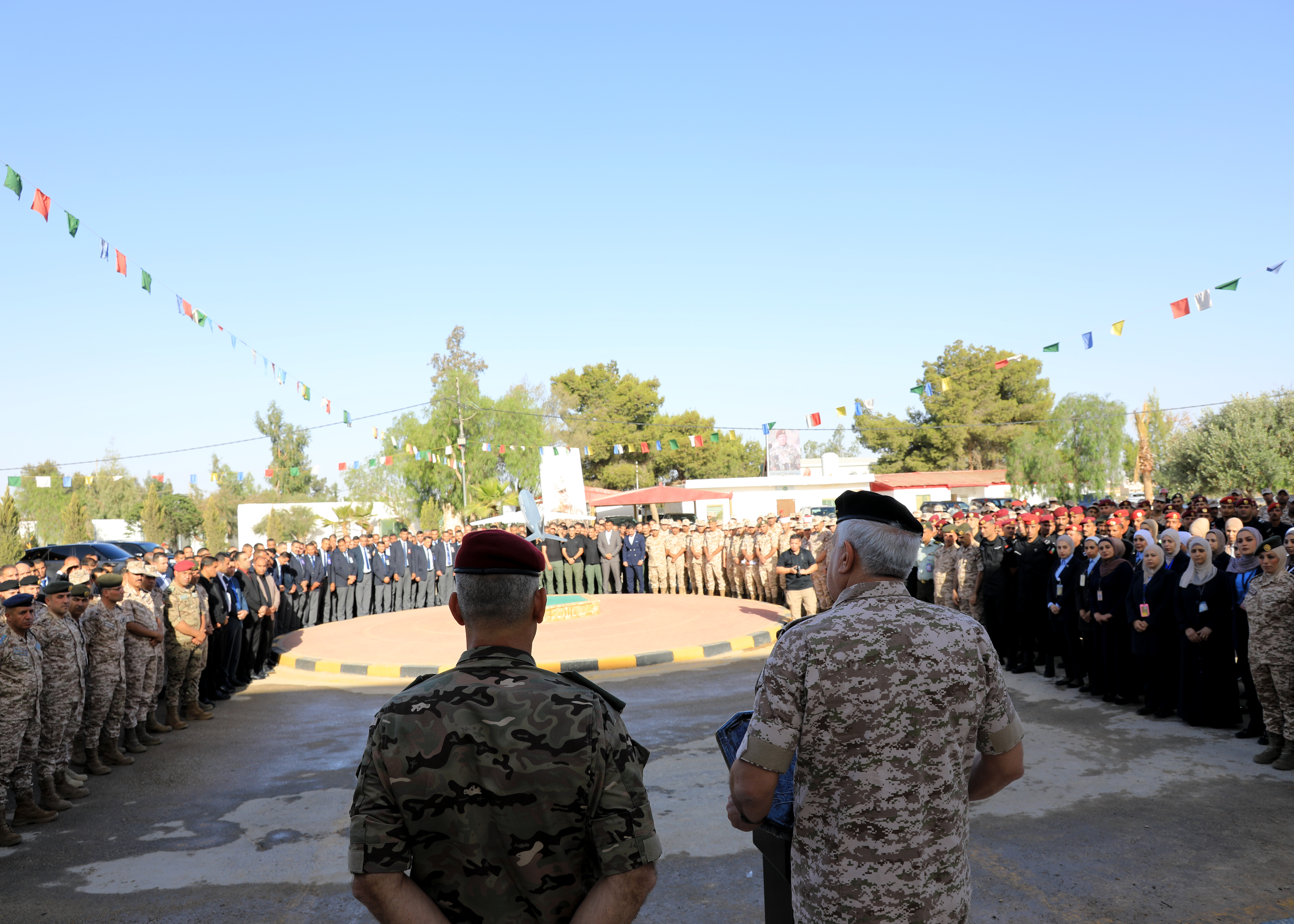 Madar Al-Saa Images 0.3817277565638042