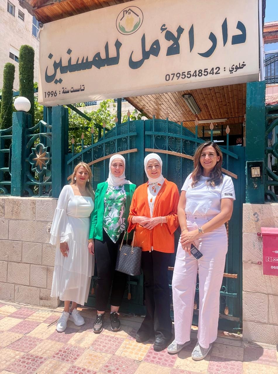 Madar Al-Saa Images 0.10695497965967338