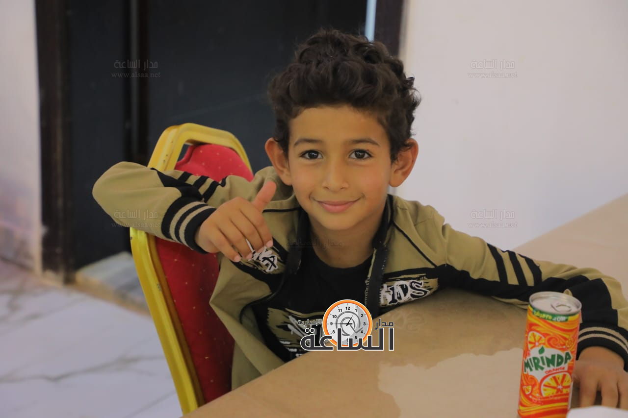 Madar Al-Saa Images 0.8810353394819501