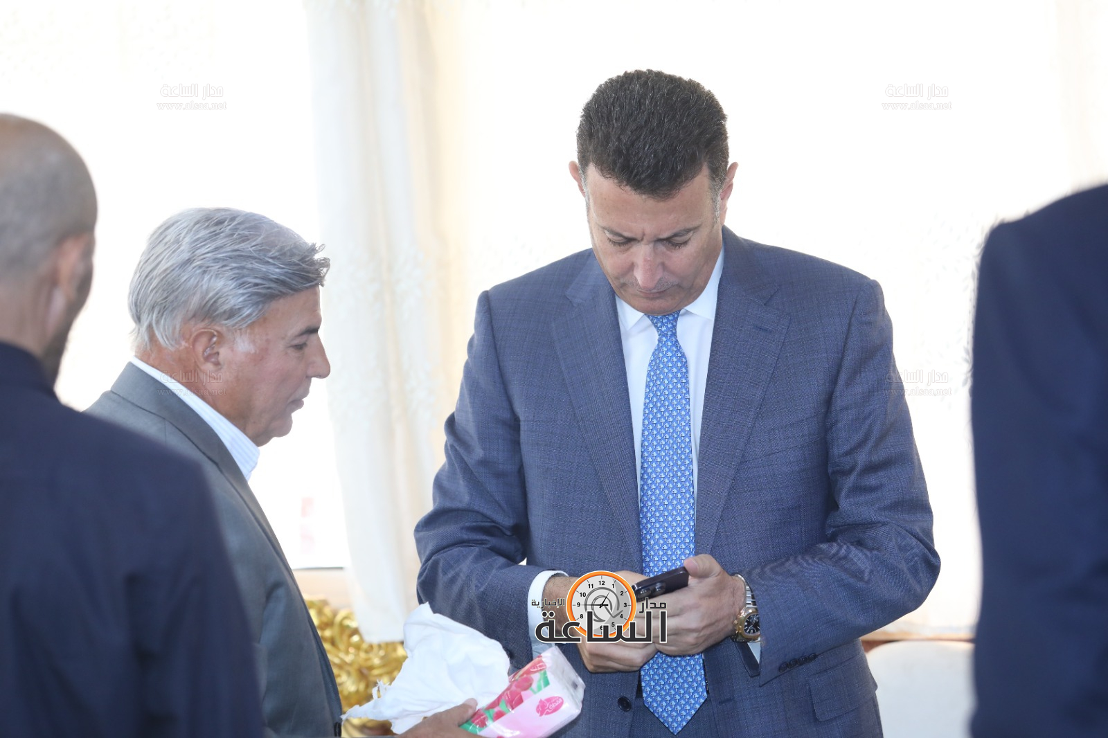 Madar Al-Saa Images 0.9040904216113324