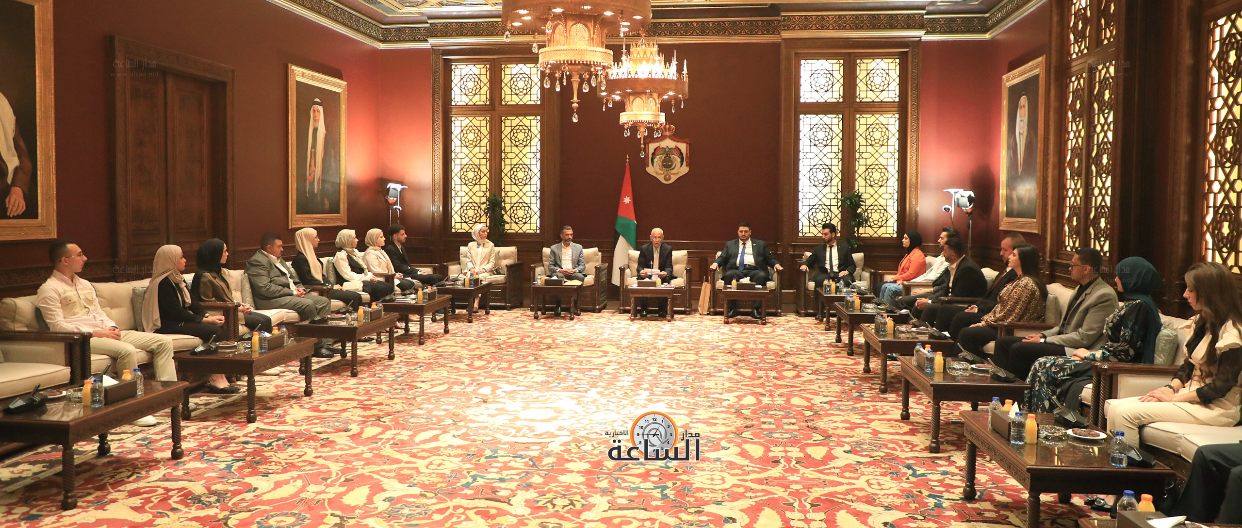 Madar Al-Saa Images 0.8454614598898165