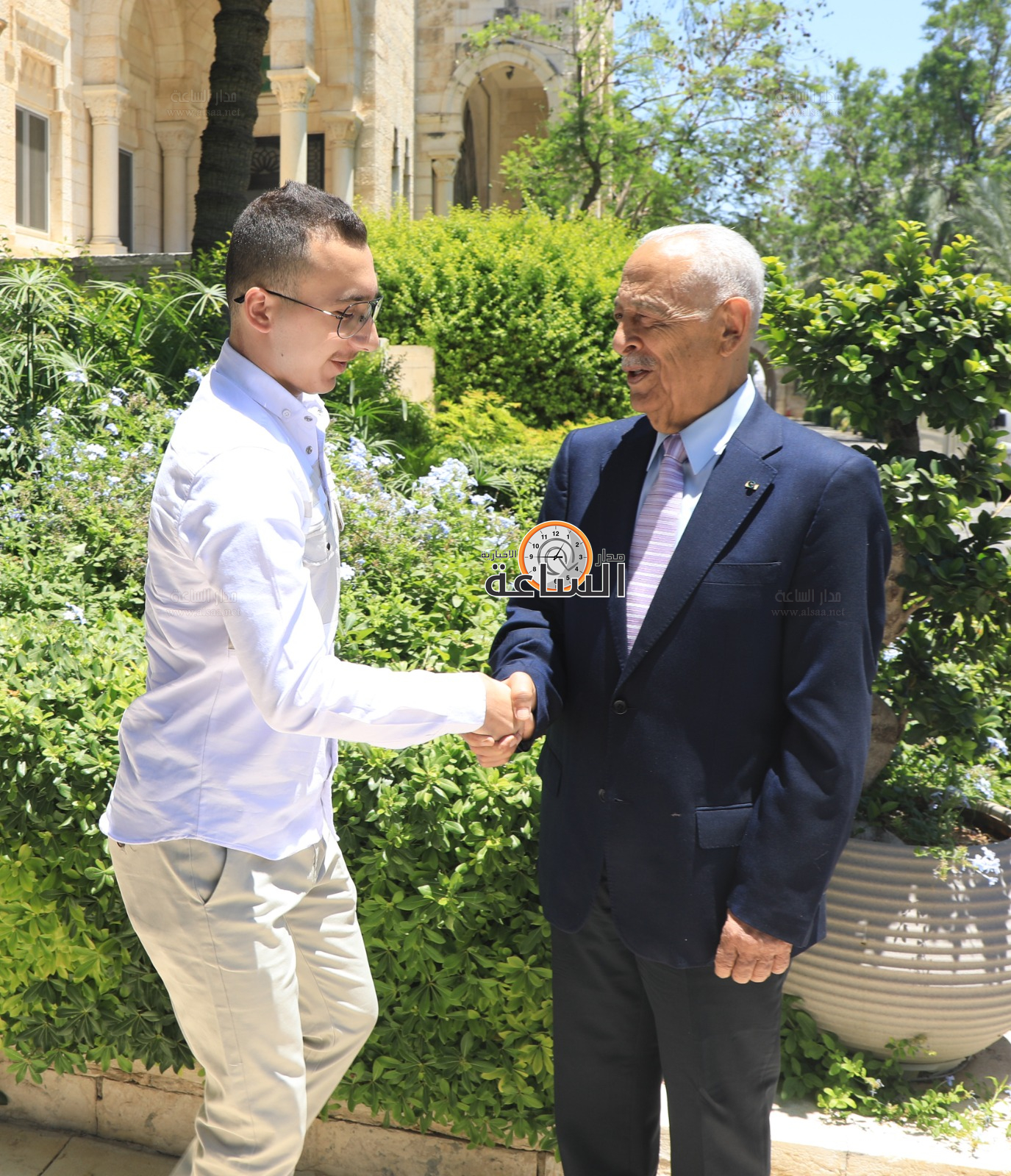 Madar Al-Saa Images 0.9052972212372496