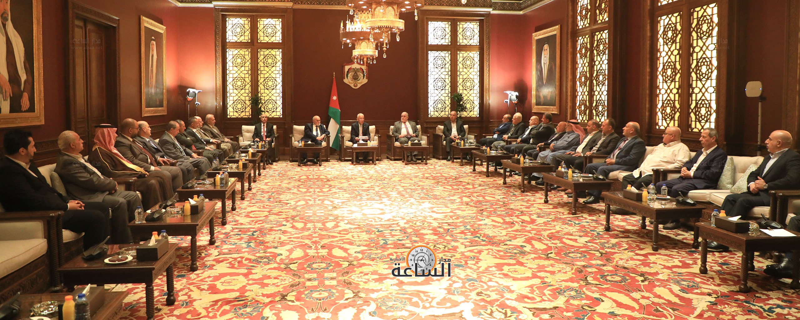 Madar Al-Saa Images 0.4526042710402973