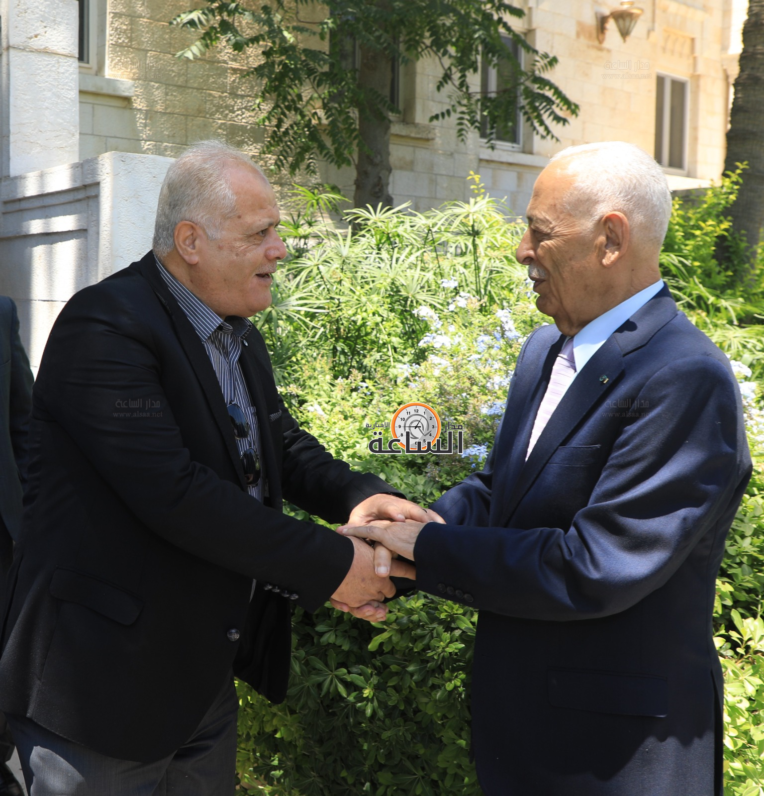 Madar Al-Saa Images 0.937516557214674