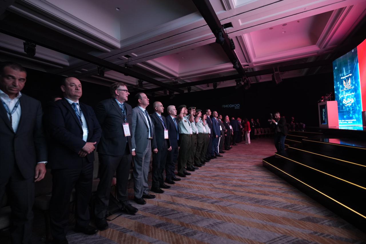 Madar Al-Saa Images 0.8169011330331939