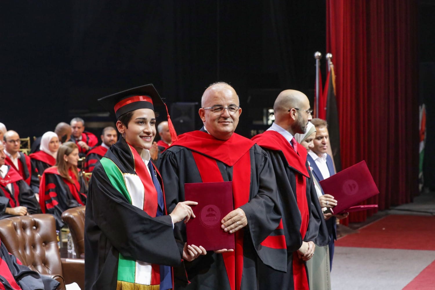 Madar Al-Saa Images 0.03743515836499545