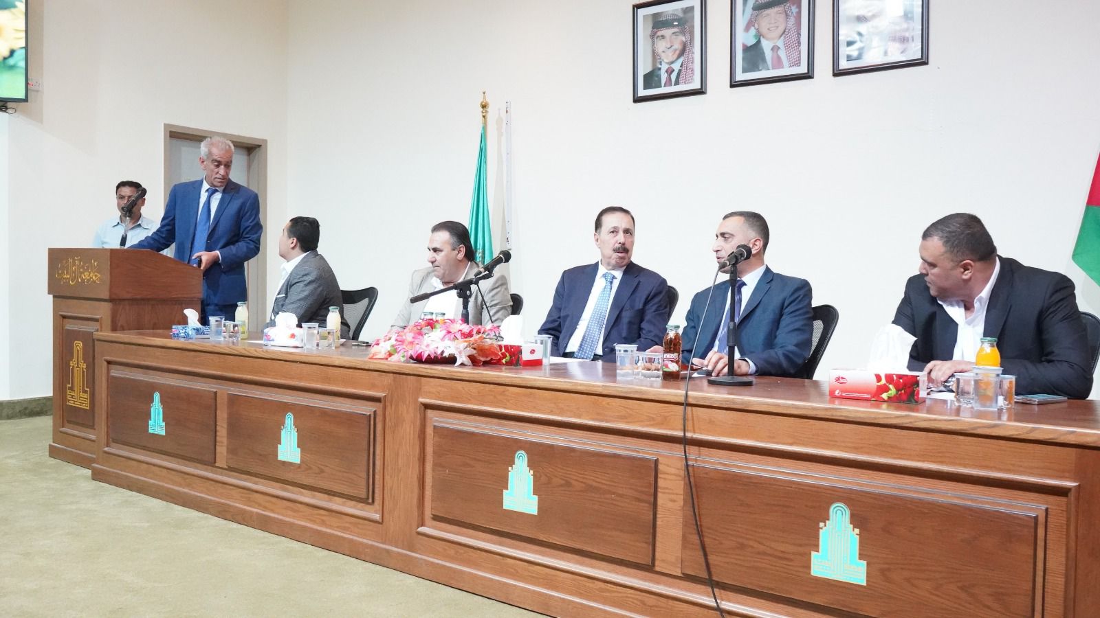 Madar Al-Saa Images 0.707211931561905