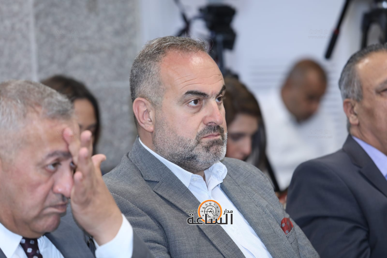 Madar Al-Saa Images 0.9784434960840562