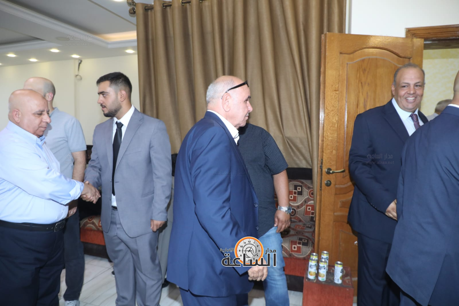 Madar Al-Saa Images 0.4300377358303056