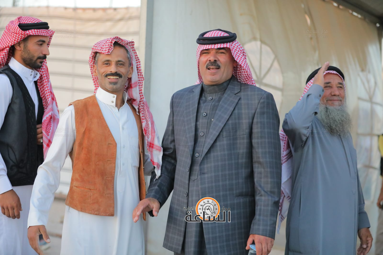 Madar Al-Saa Images 0.6374303720153809