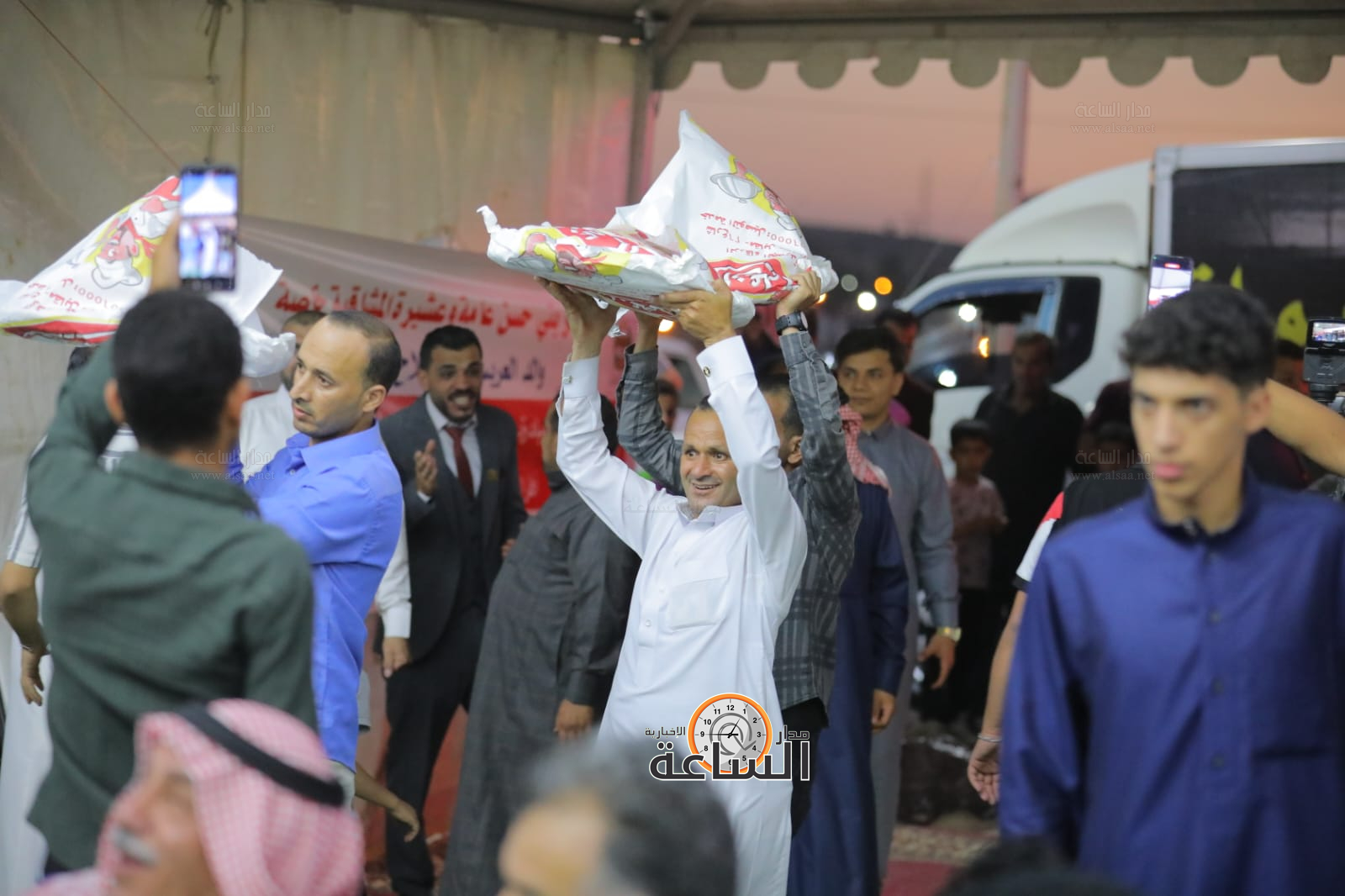 Madar Al-Saa Images 0.9455441730405754