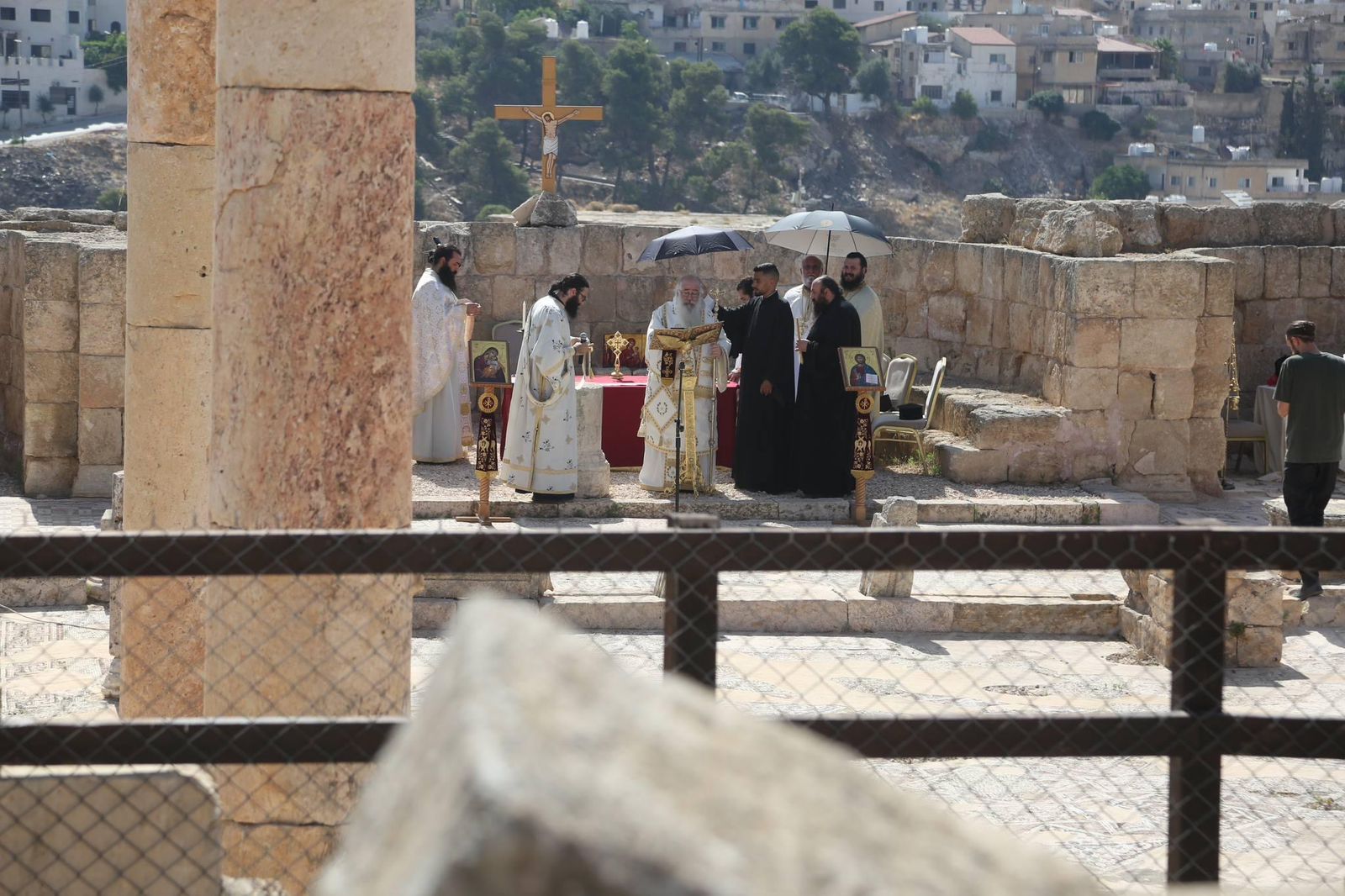 Madar Al-Saa Images 0.6358505548334104