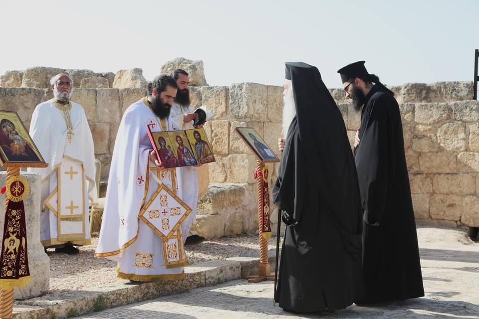 Madar Al-Saa Images 0.15655130623012914