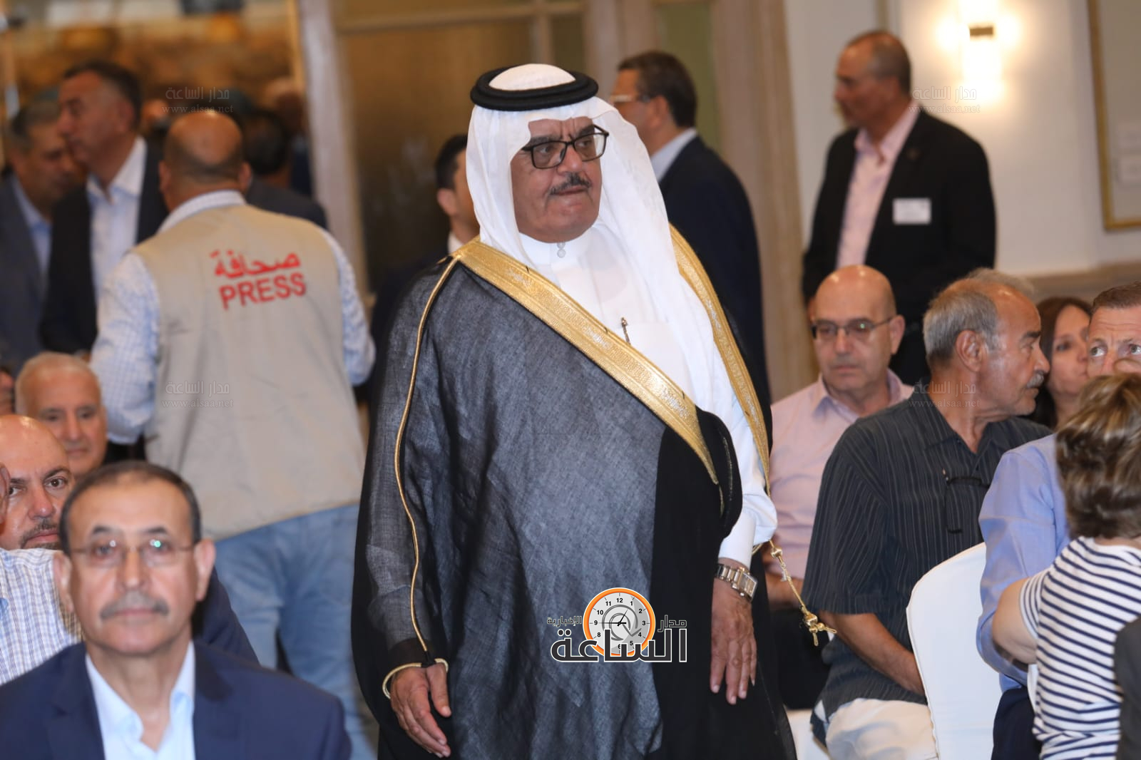 Madar Al-Saa Images 0.04982607880558376