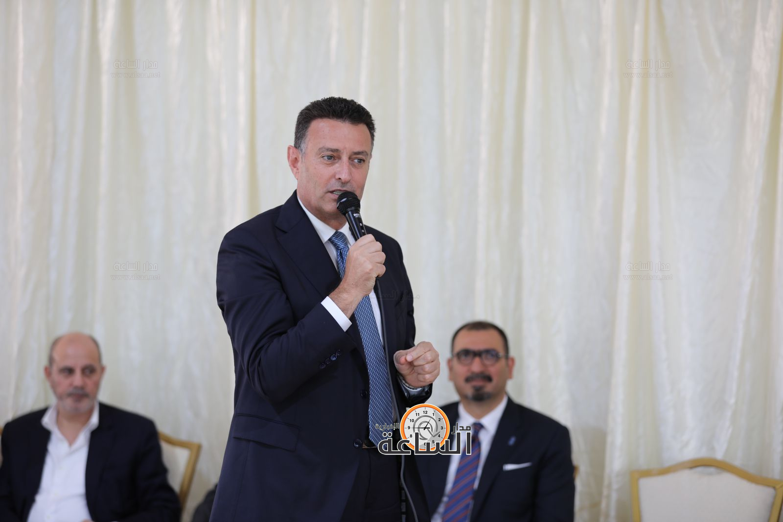 Madar Al-Saa Images 0.3341663009616116