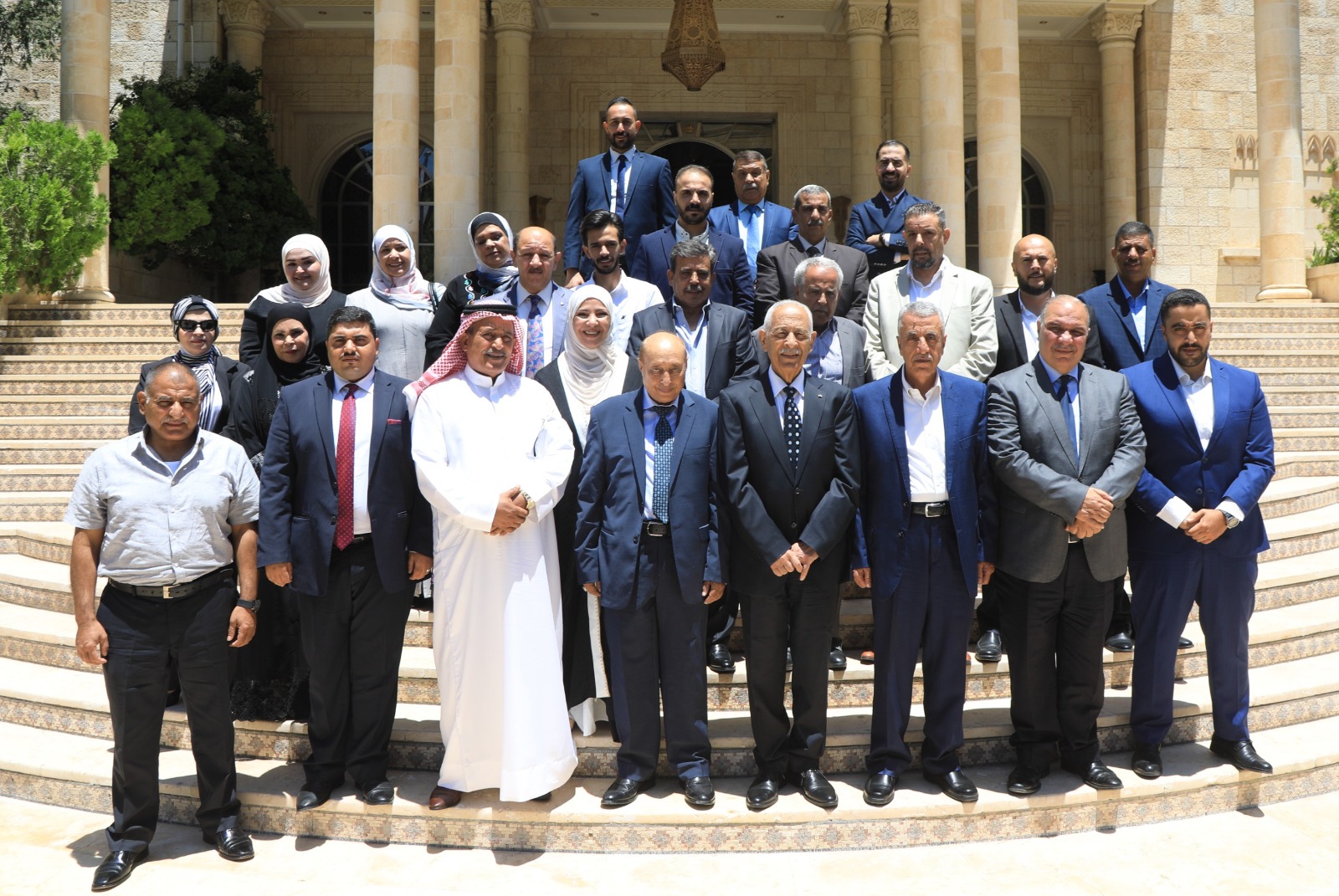 Madar Al-Saa Images 0.18962592343527263