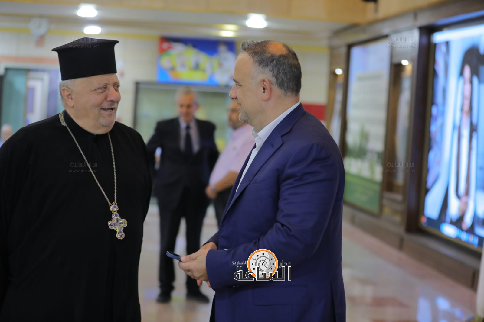 Madar Al-Saa Images 0.0007145675639934623