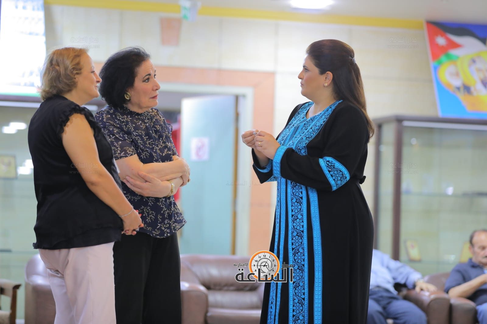 Madar Al-Saa Images 0.3817646567390065