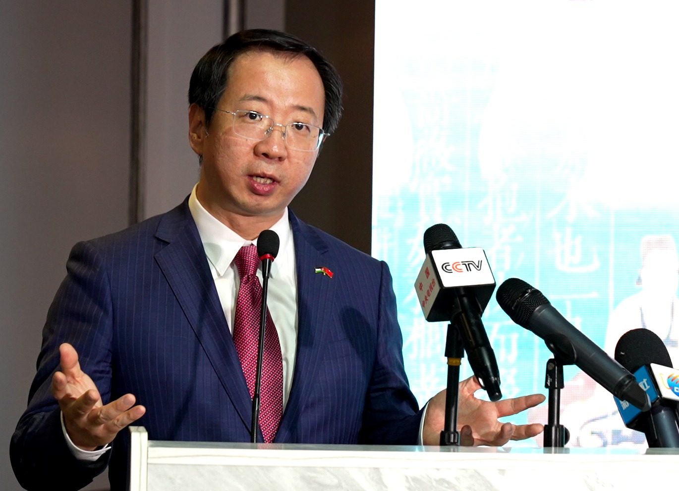 Madar Al-Saa Images 0.9062882059691322