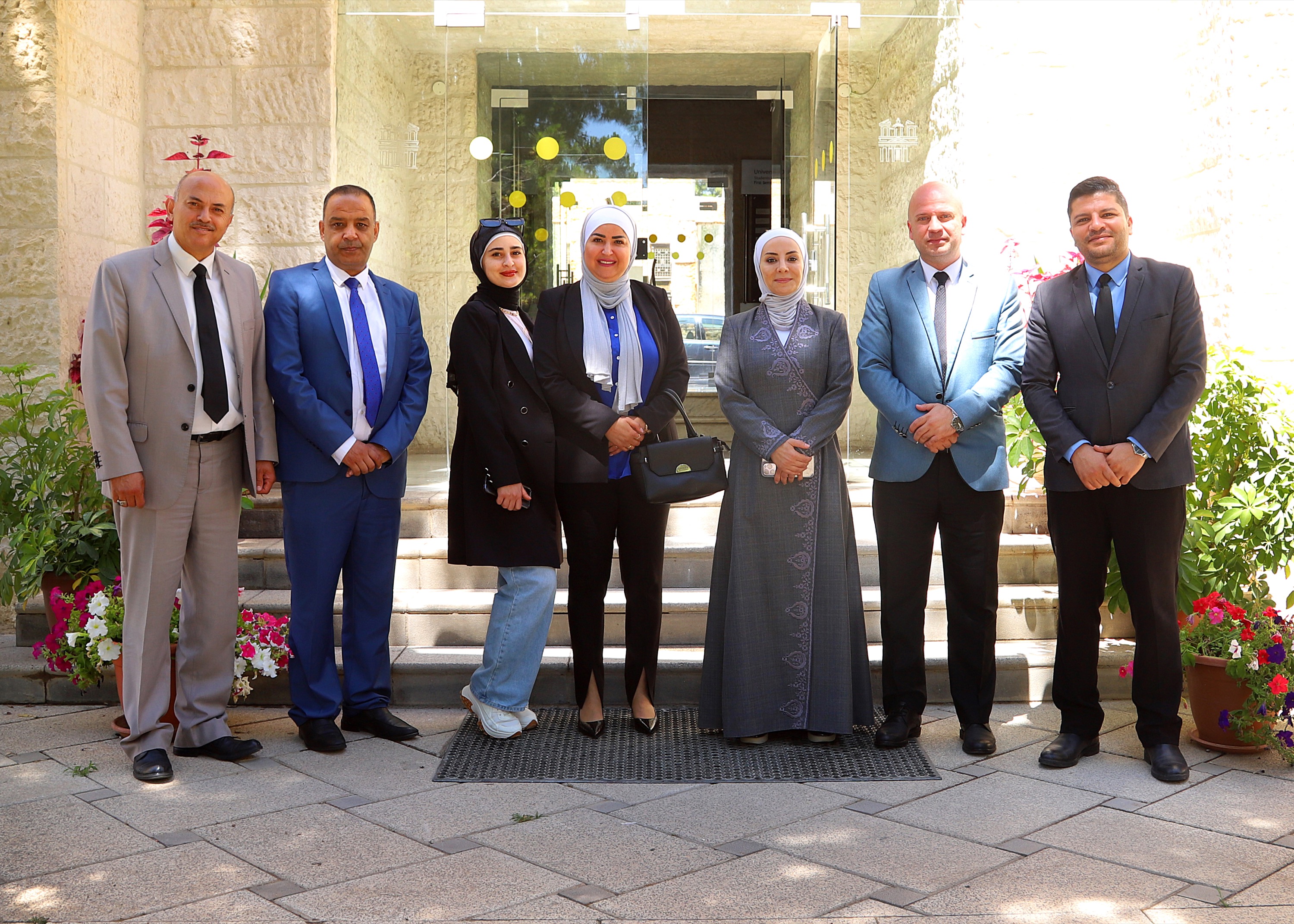 Madar Al-Saa Images 0.2846722129365209