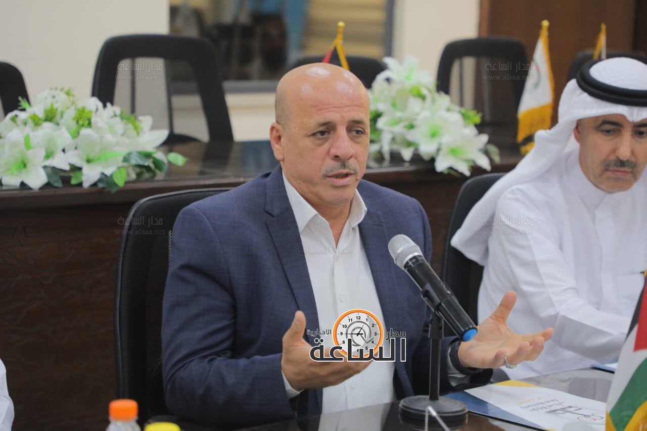 Madar Al-Saa Images 0.47859221731236046